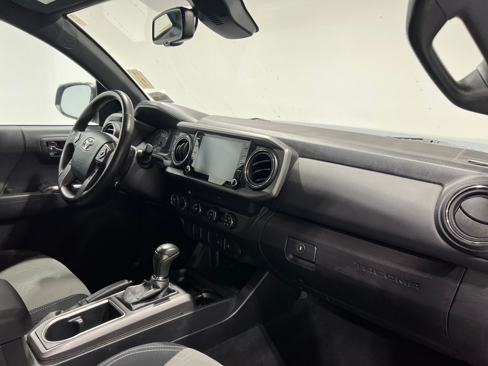 Thumbnail: 2020 Toyota Tacoma - 3
