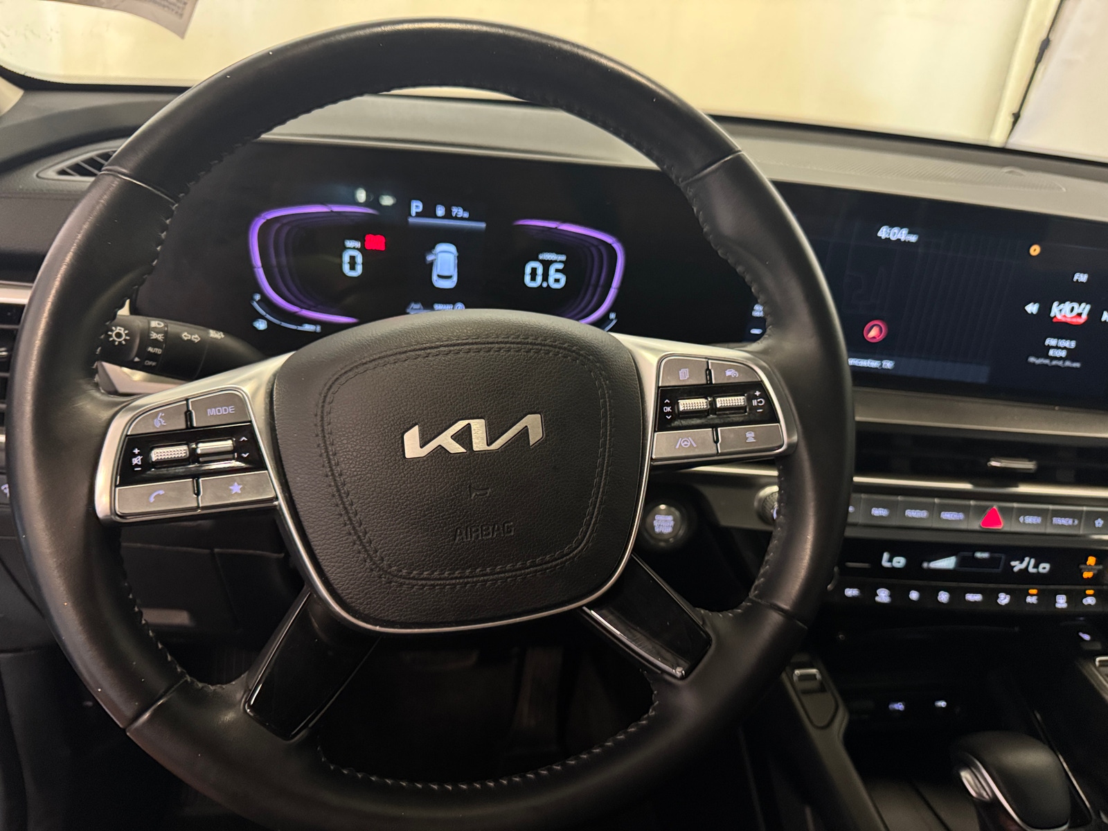 Thumbnail: 2023 Kia Telluride - 4