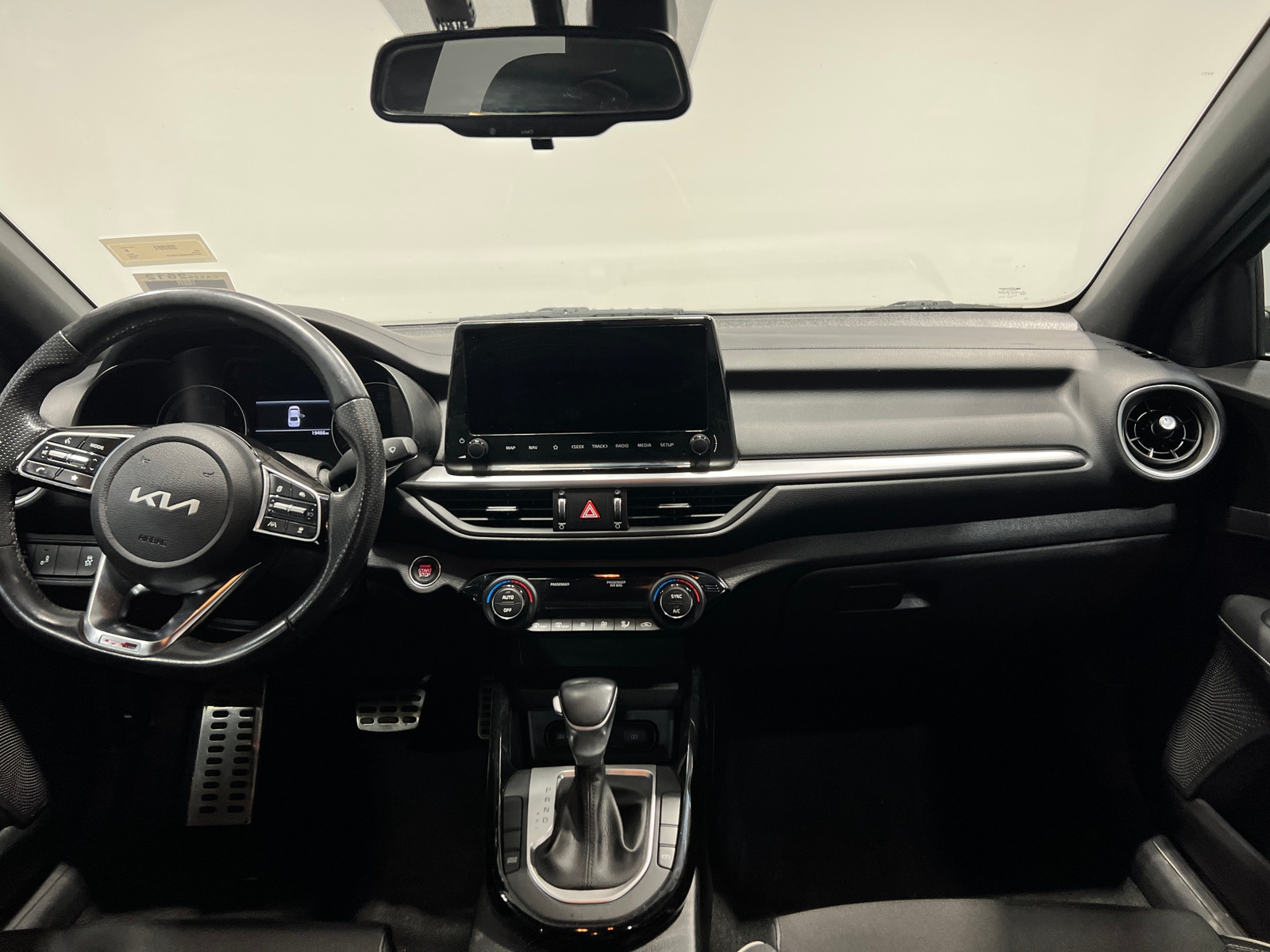 Thumbnail: 2022 Kia Forte - 2