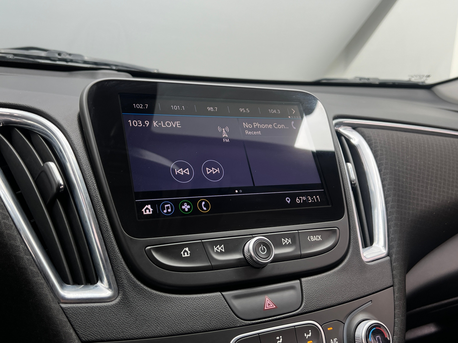 Thumbnail: 2019 Chevrolet Malibu - 4