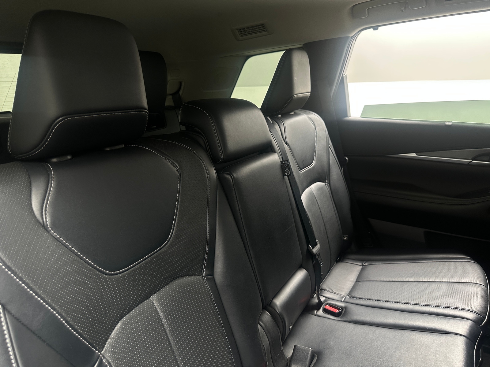 Thumbnail: 2023 INFINITI QX60 - 5