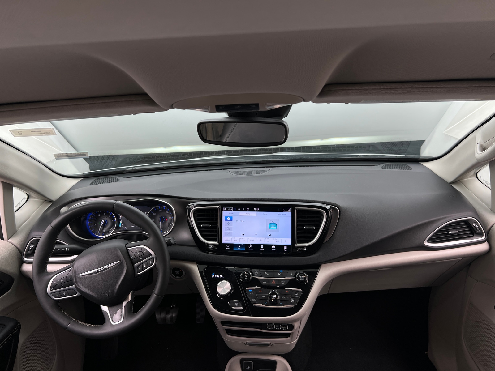 Thumbnail: 2024 Chrysler Pacifica - 2