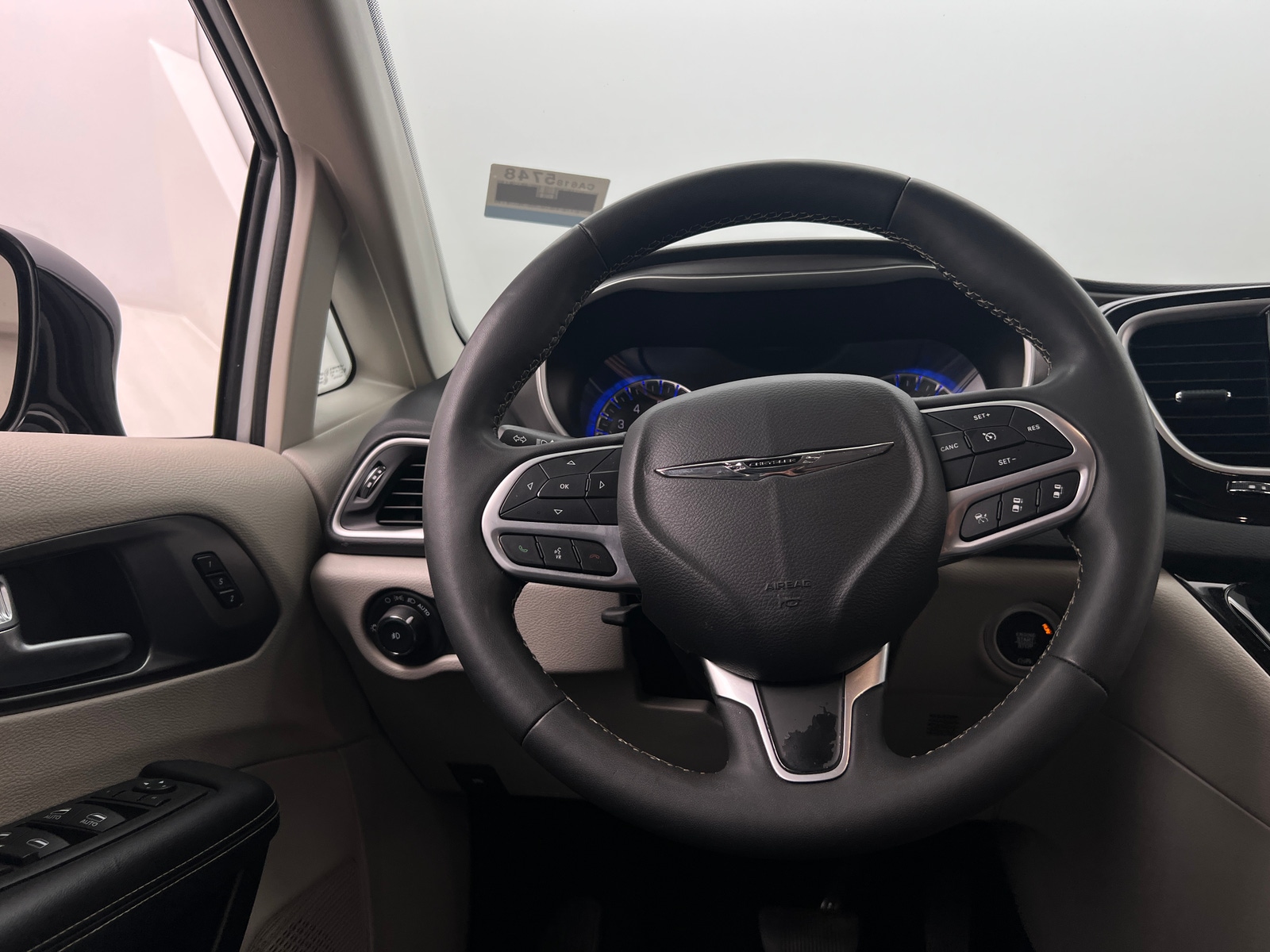 Thumbnail: 2024 Chrysler Pacifica - 4
