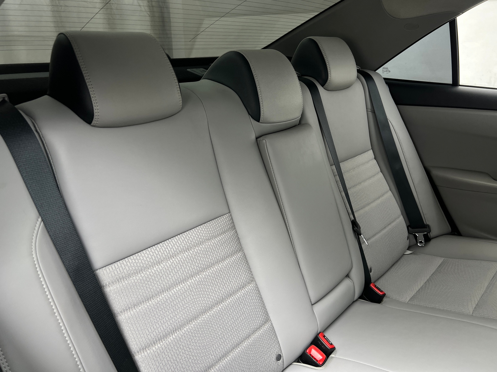 Thumbnail: 2016 Toyota Camry - 6