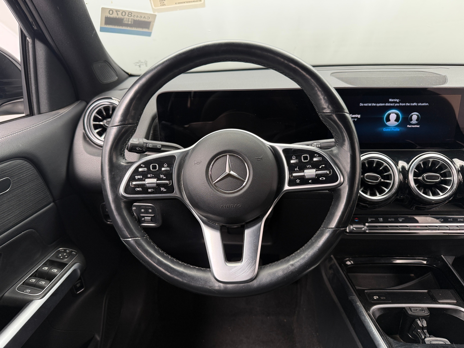 Thumbnail: 2023 Mercedes-Benz GLB - 4