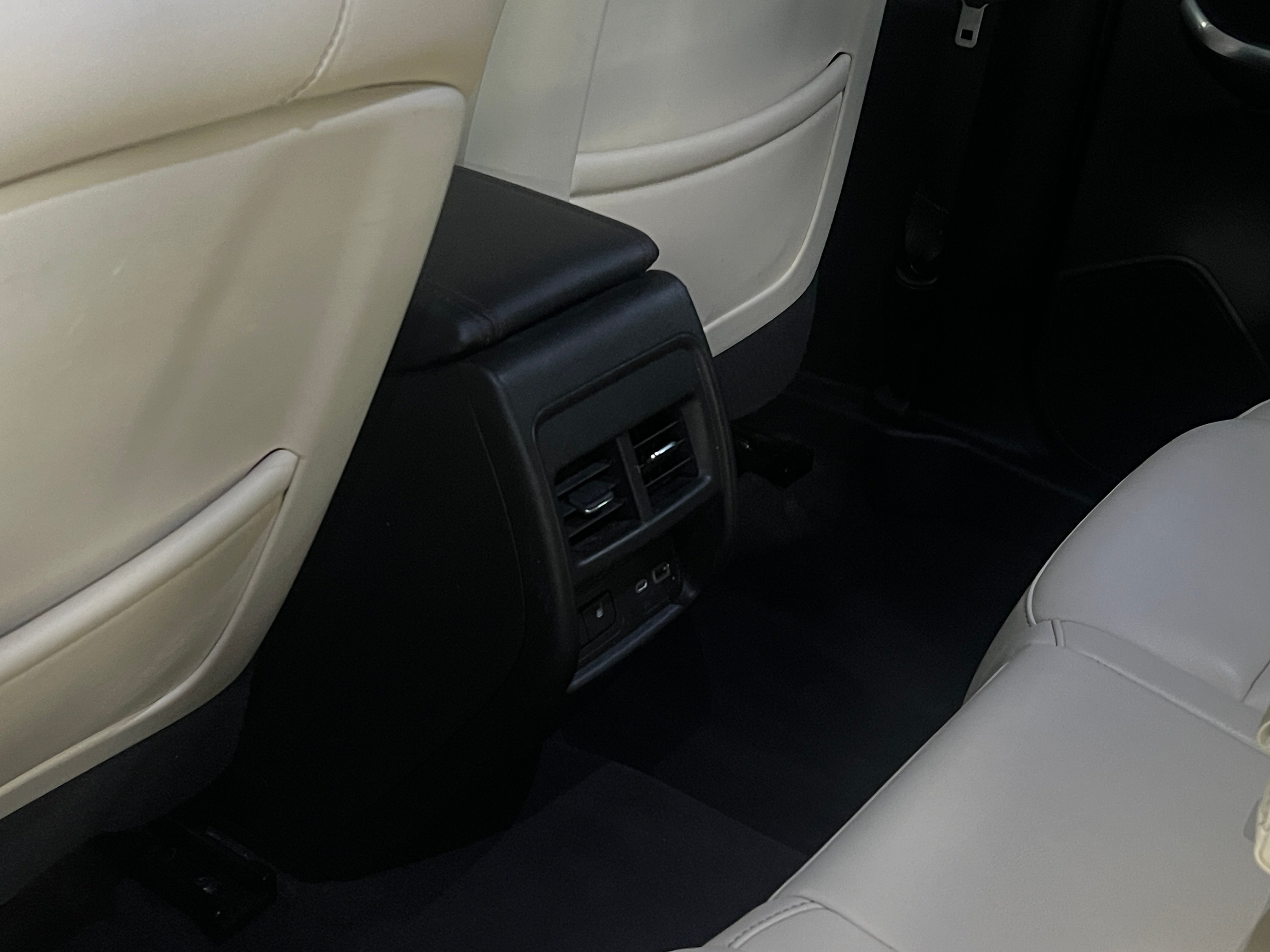 2020 Cadillac XT4 Sport - Photo 8