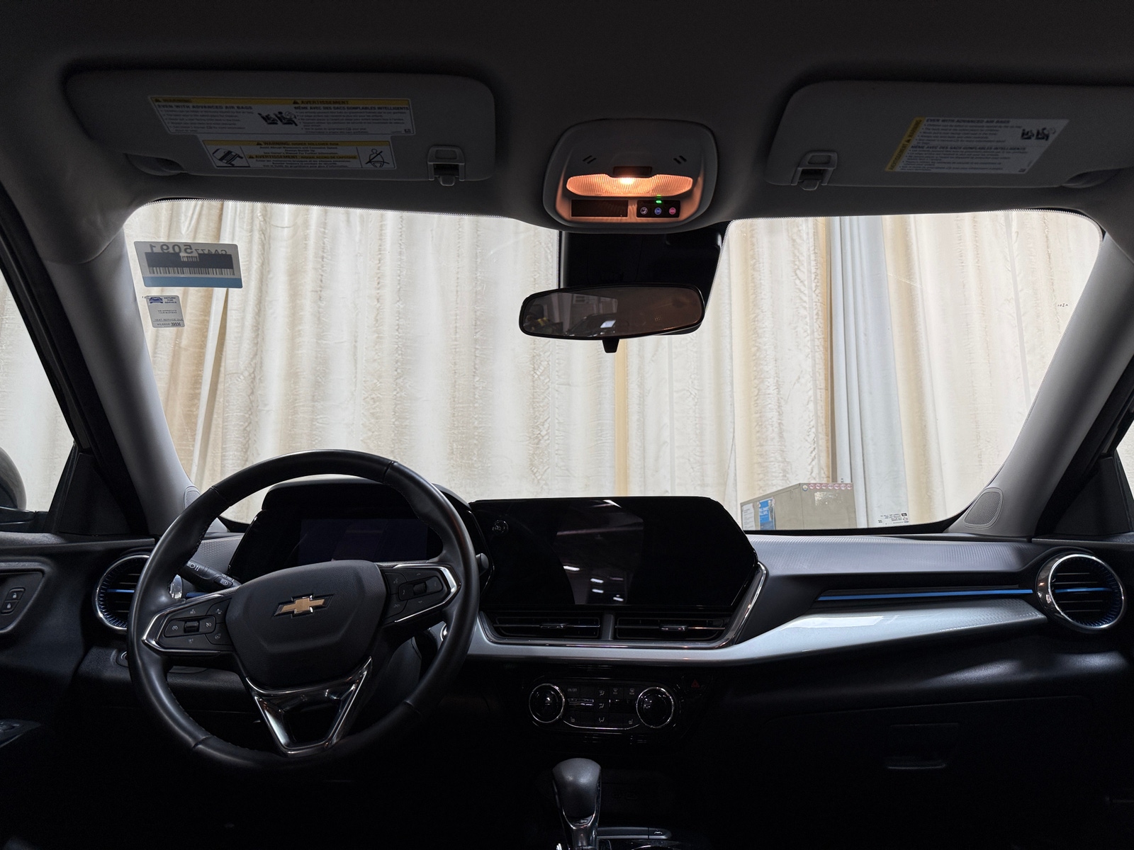 Thumbnail: 2025 Chevrolet Trax - 2