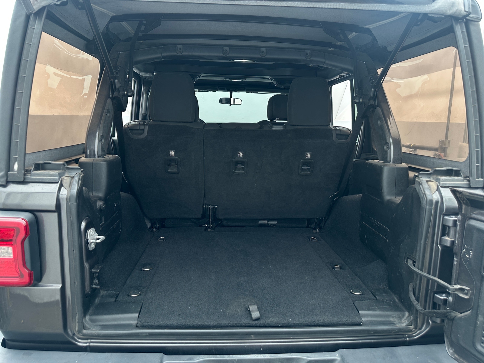 Thumbnail: 2018 Jeep Wrangler - 7