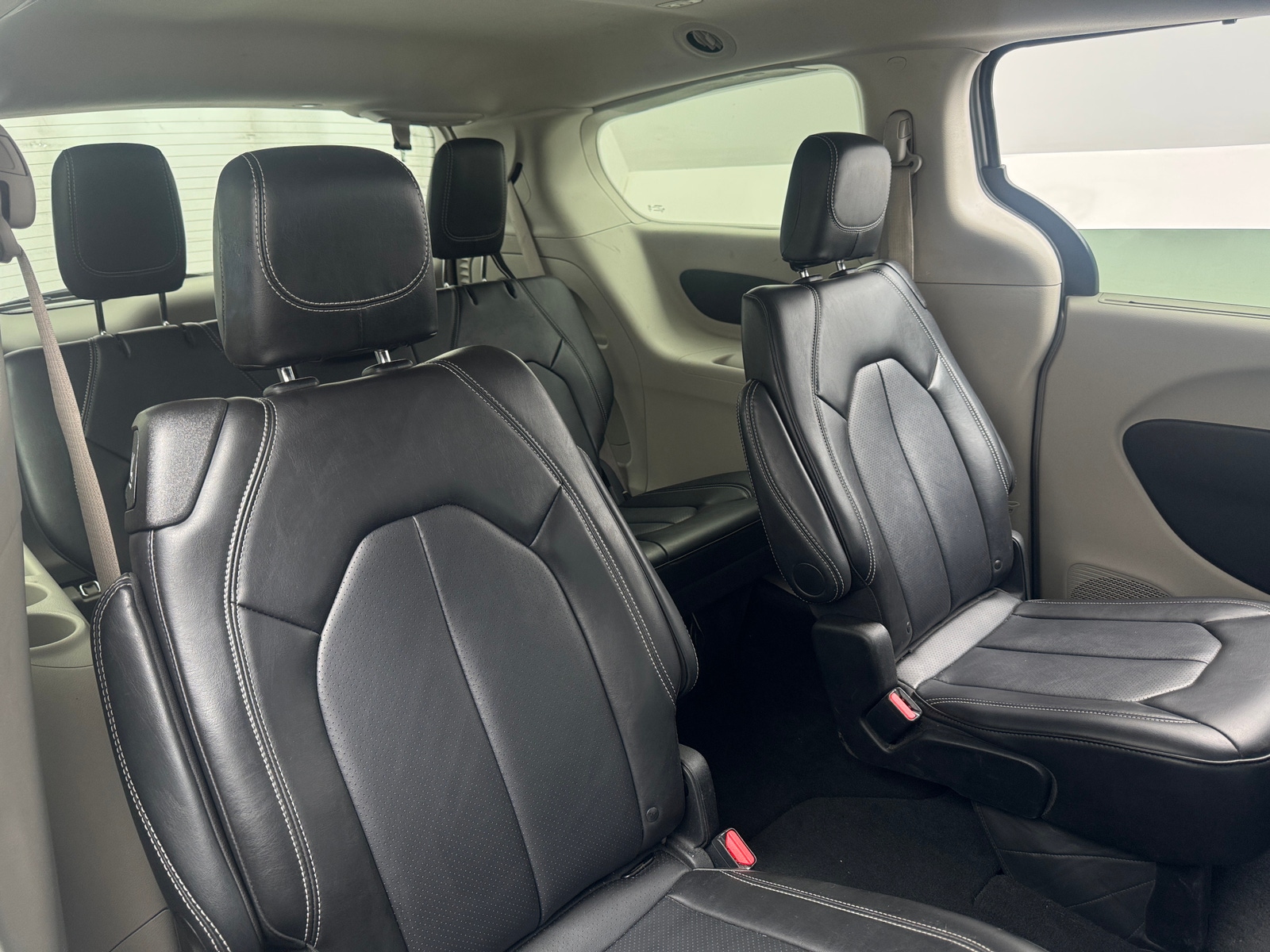 Thumbnail: 2024 Chrysler Pacifica - 5