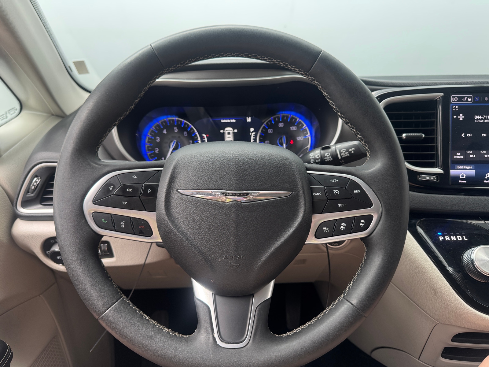 Thumbnail: 2024 Chrysler Pacifica - 4