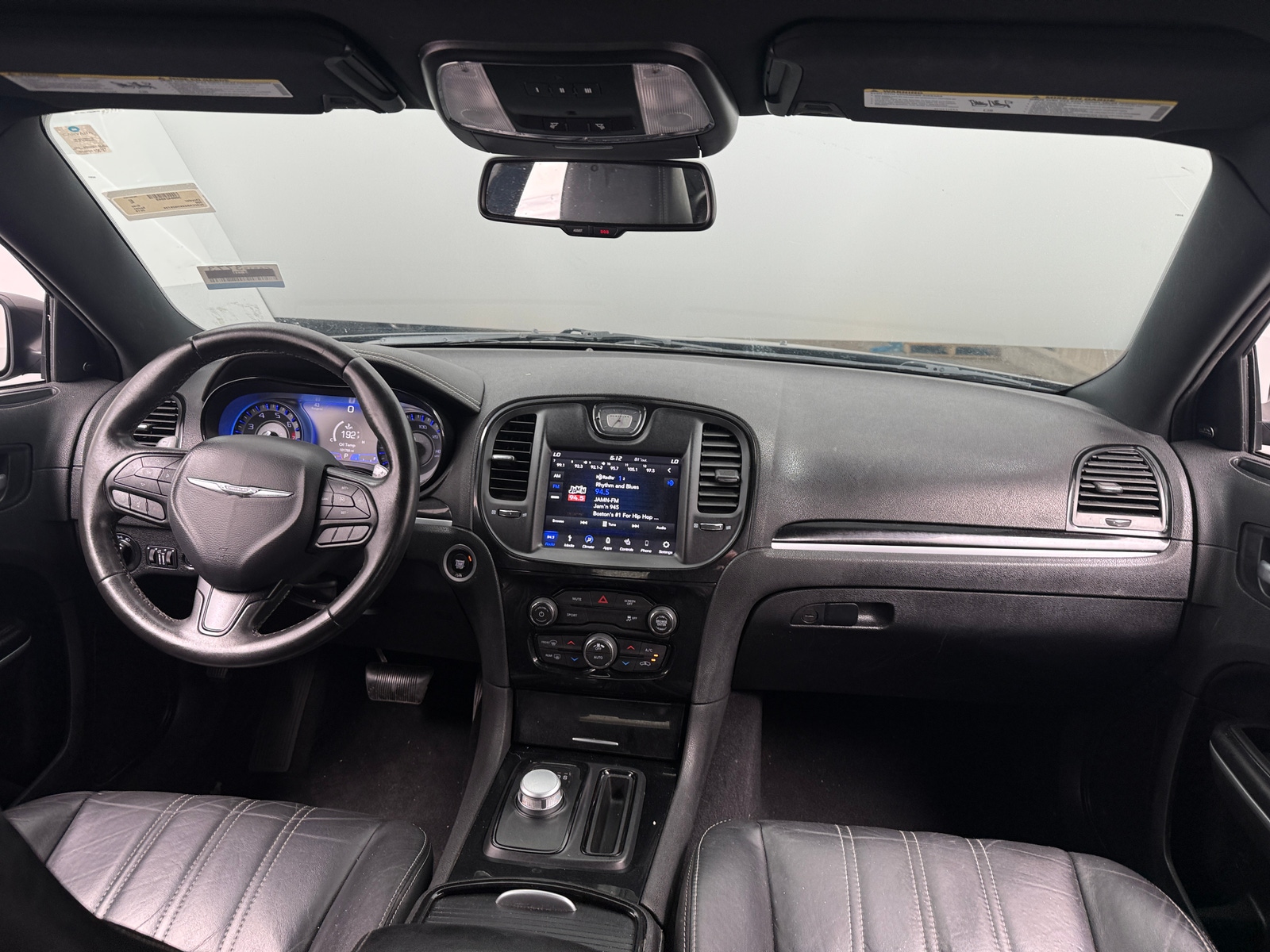 Thumbnail: 2019 Chrysler 300 - 2