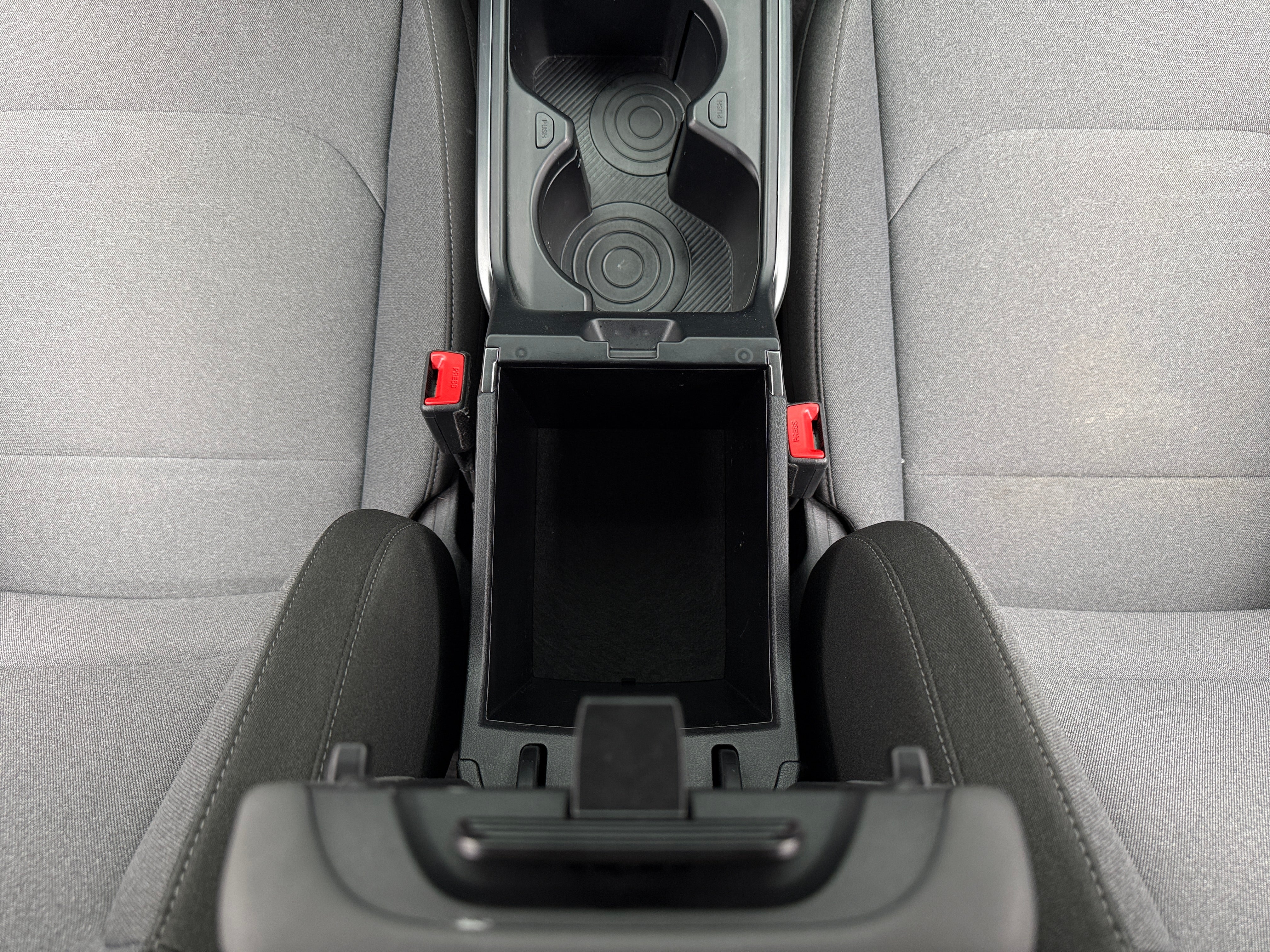 2025 Kia K4 LXS - Photo 14