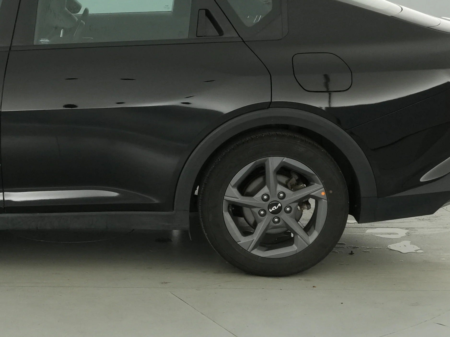 2025 Kia K4 LXS - Photo 16