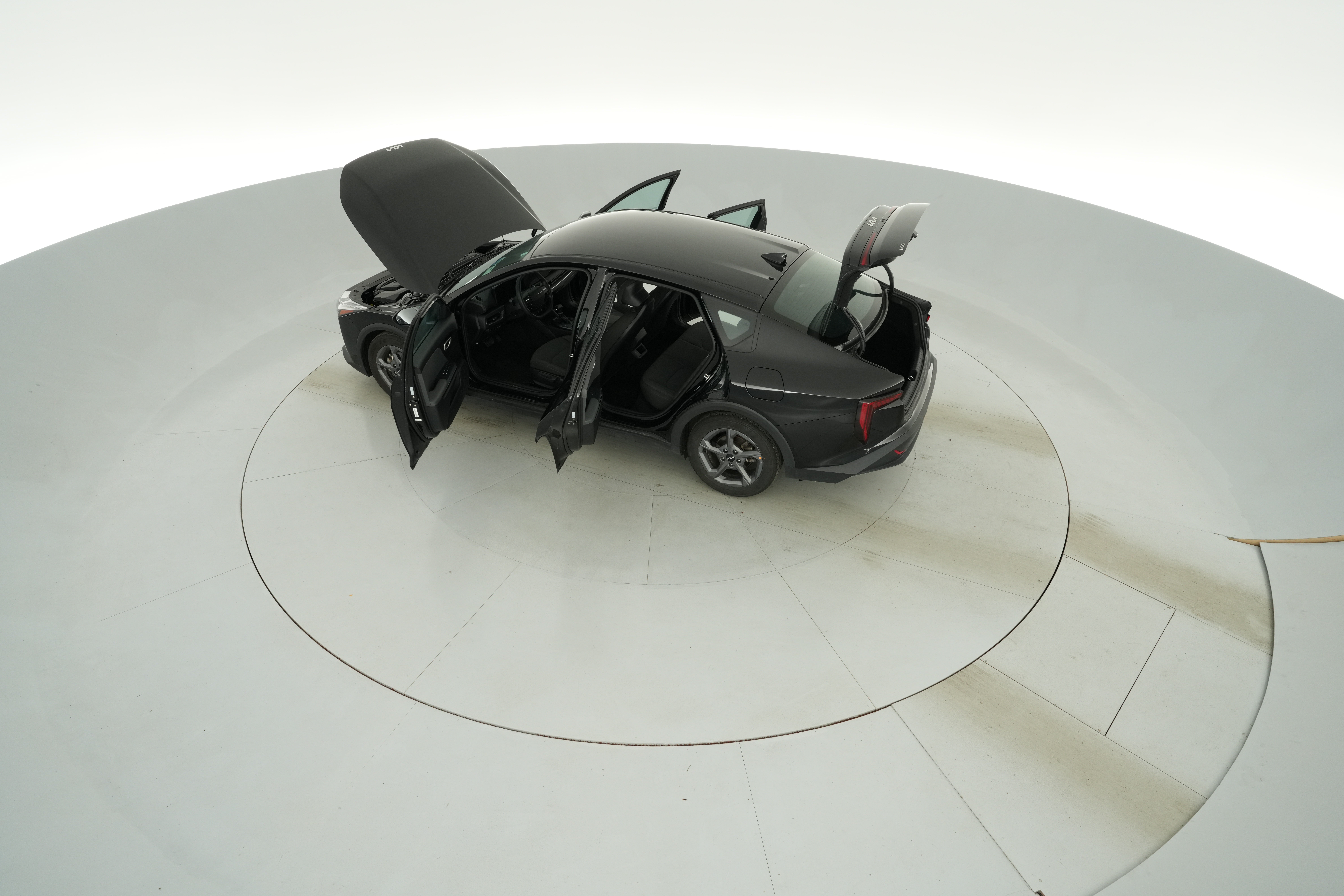 2025 Kia K4 LXS - Photo 43
