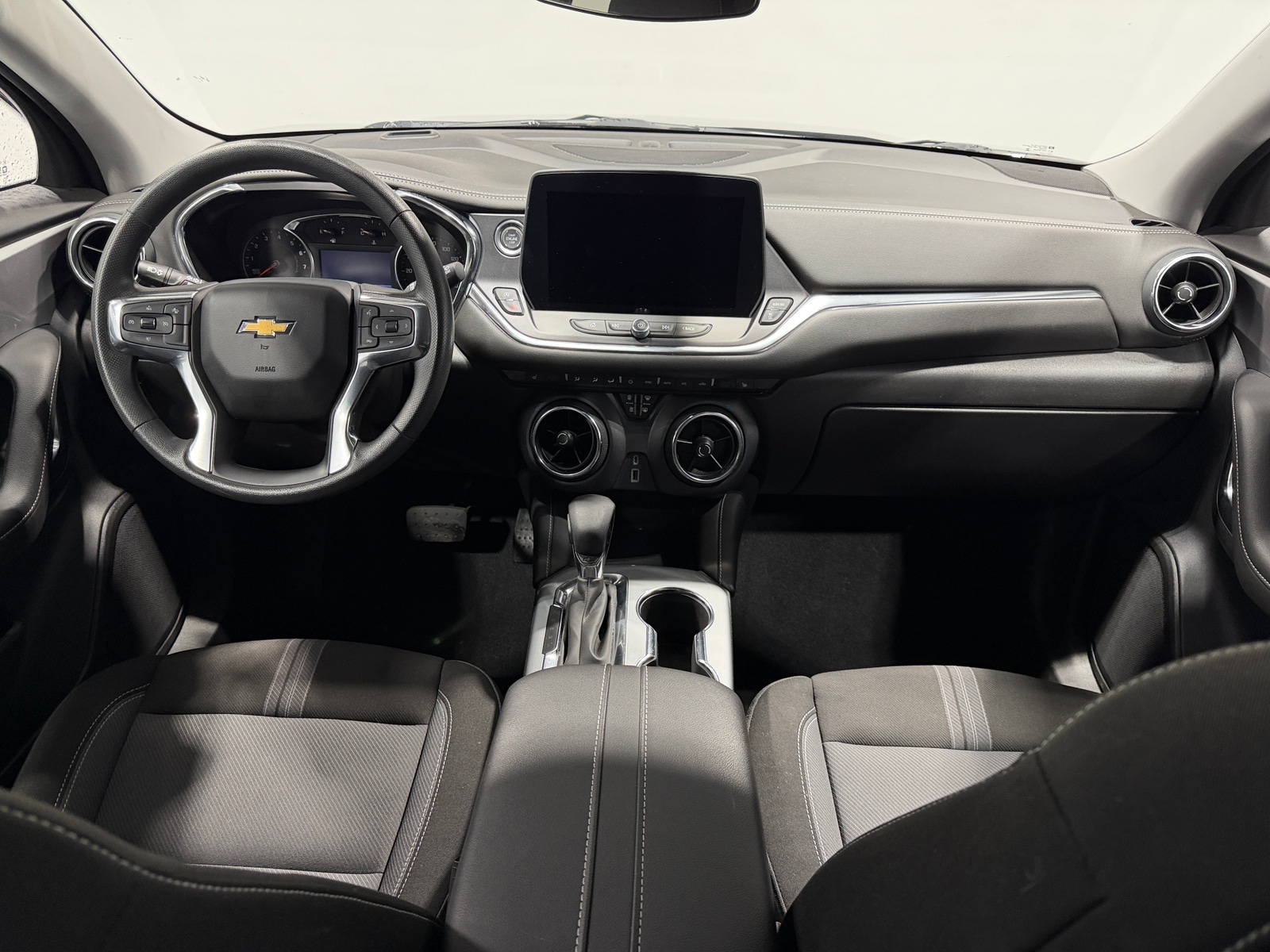Thumbnail: 2026 Chevrolet Blazer - 3