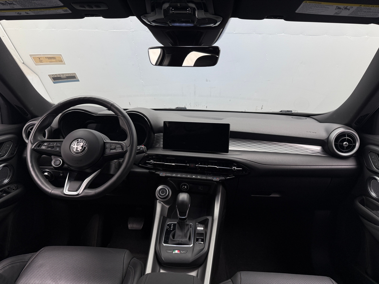 Thumbnail: 2024 Alfa Romeo Tonale - 2