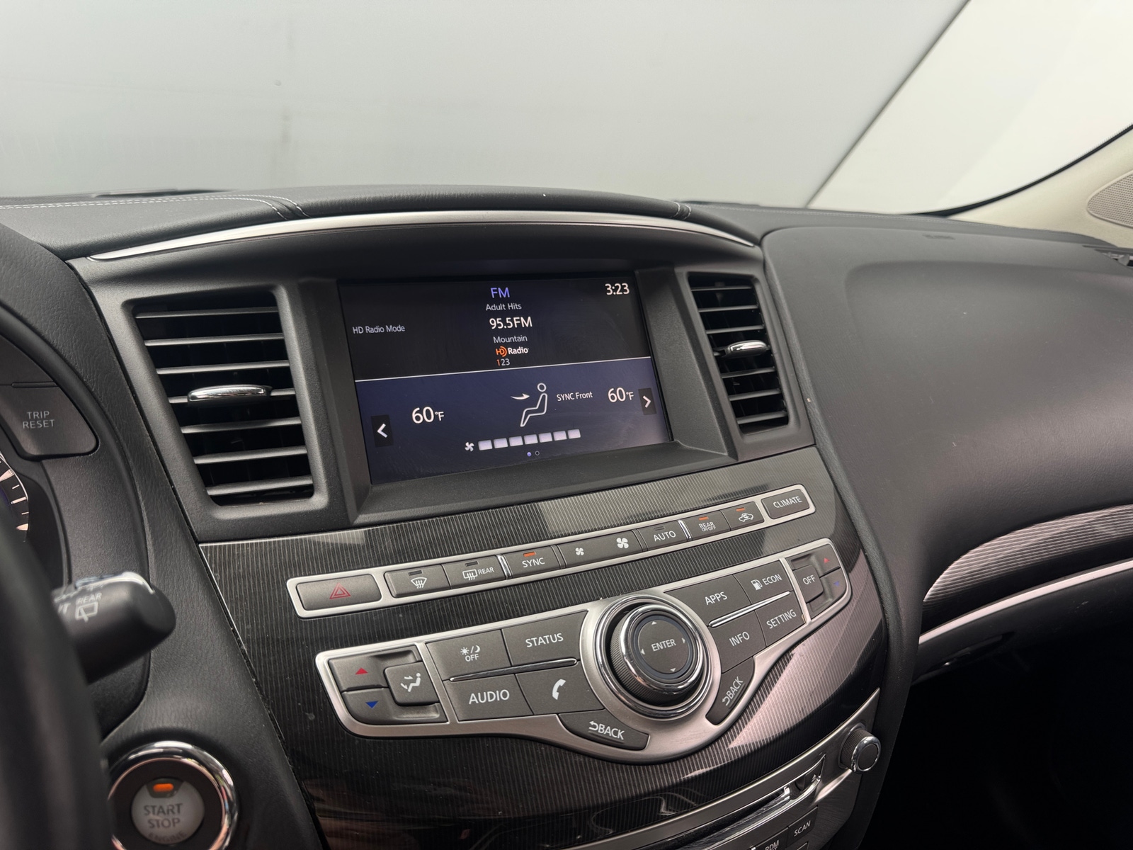 Thumbnail: 2019 INFINITI QX60 - 3