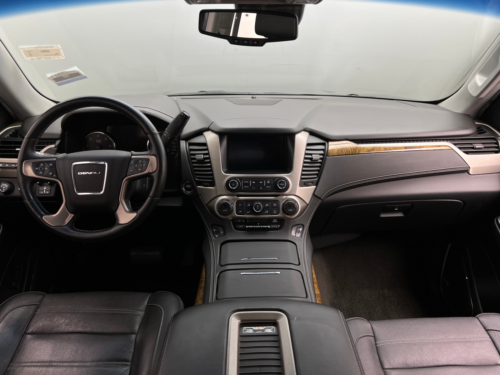 Thumbnail: 2017 GMC Yukon - 2
