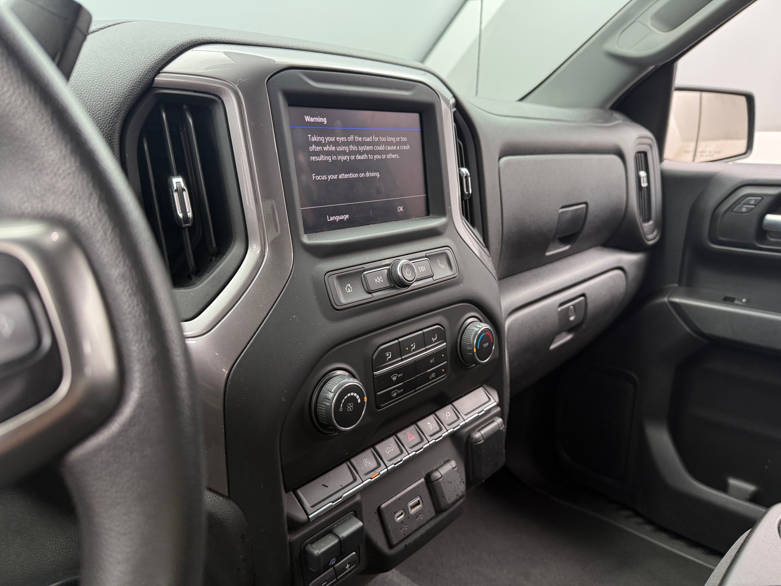 Thumbnail: 2021 Chevrolet Silverado 1500 - 4