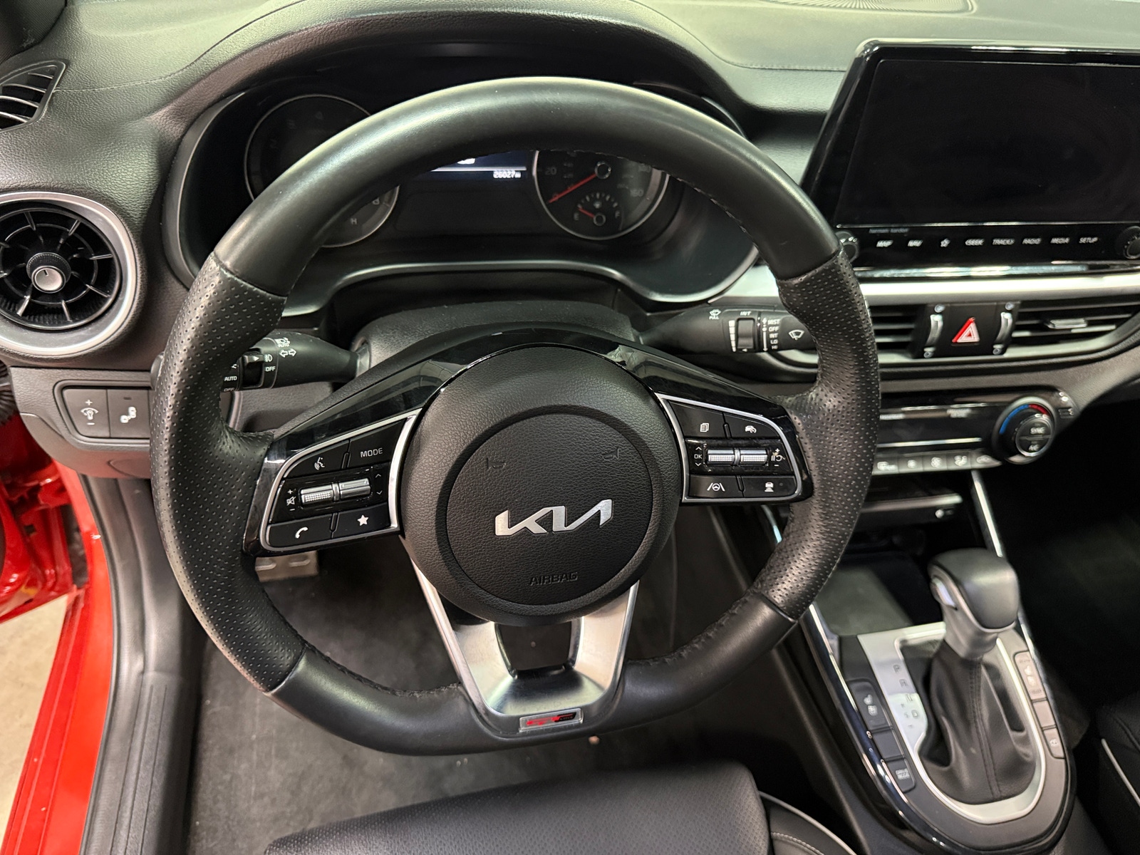Thumbnail: 2024 Kia Forte - 4