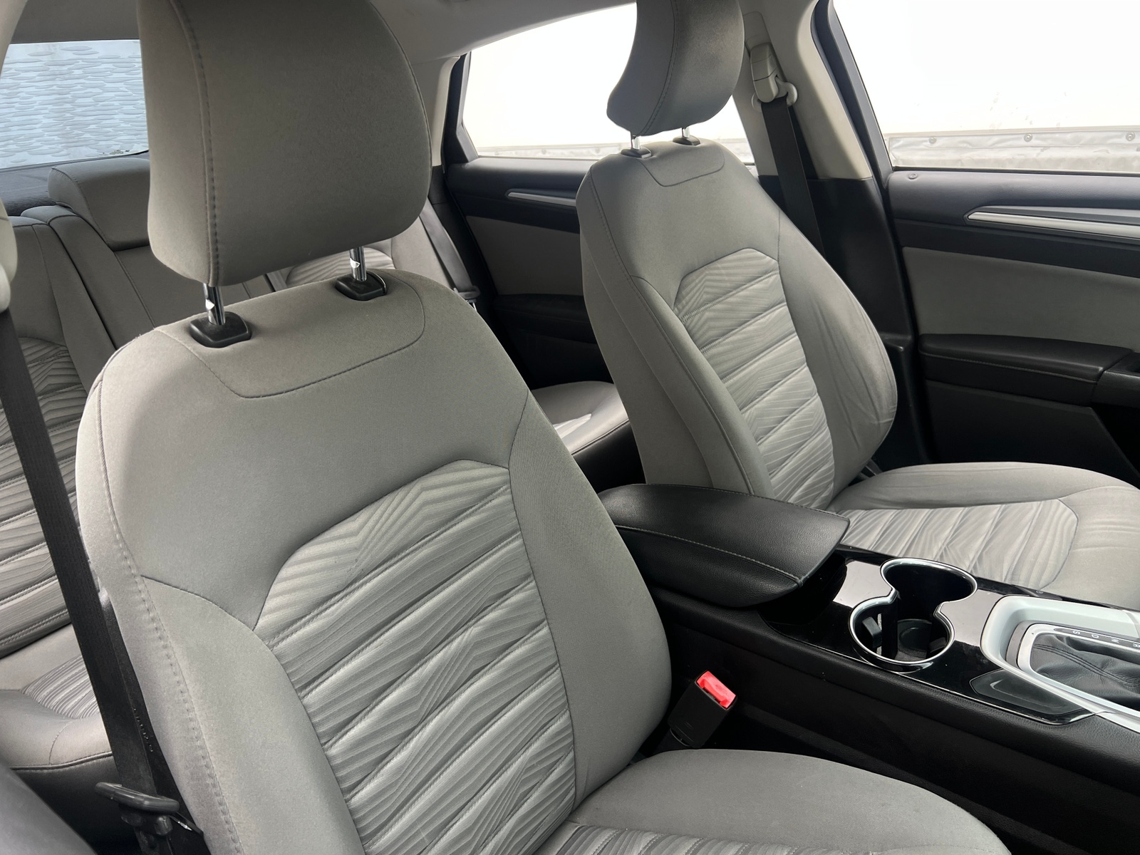 Thumbnail: 2016 Ford Fusion - 2