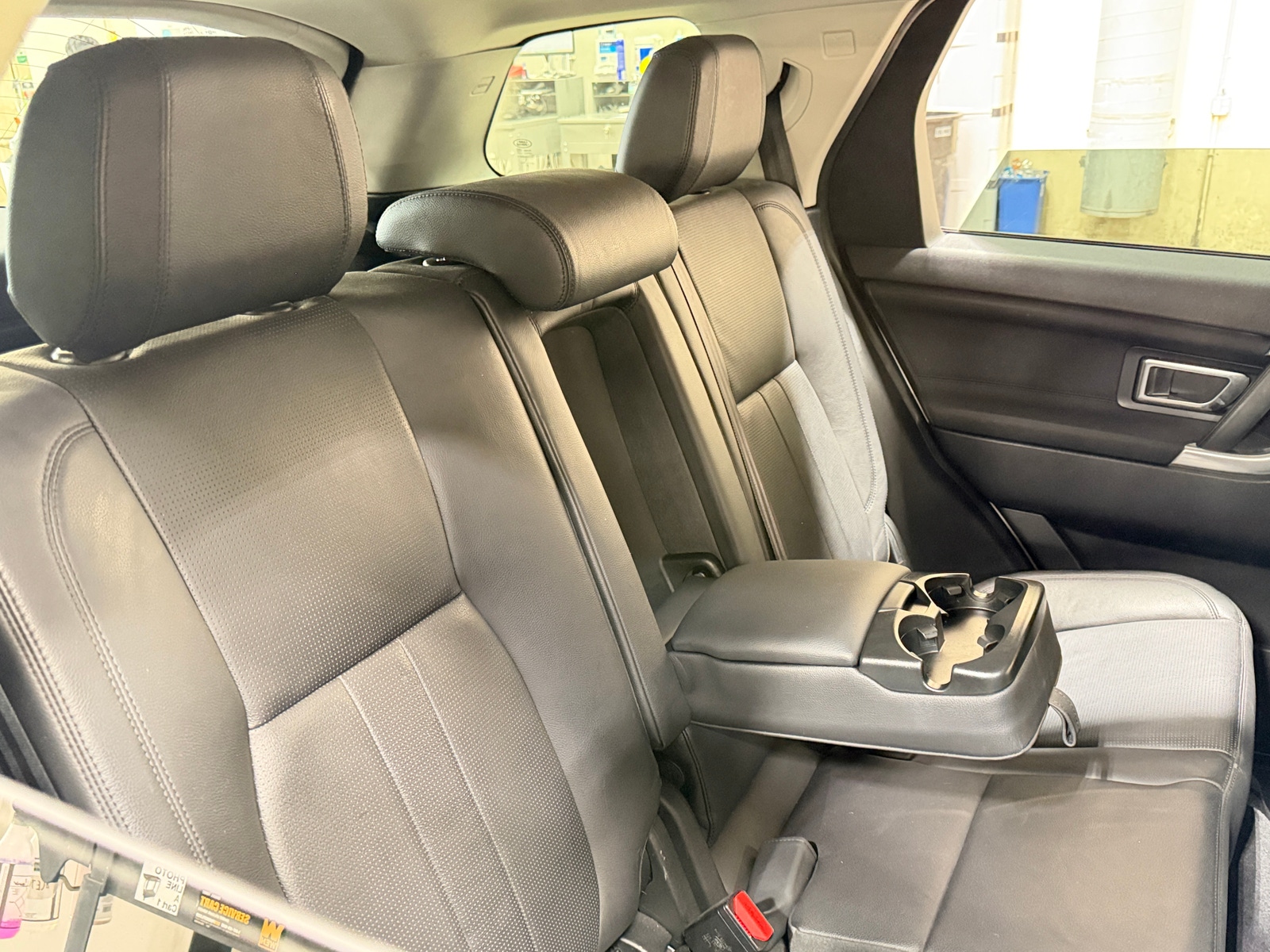 Thumbnail: 2019 Land Rover Discovery Sport - 6