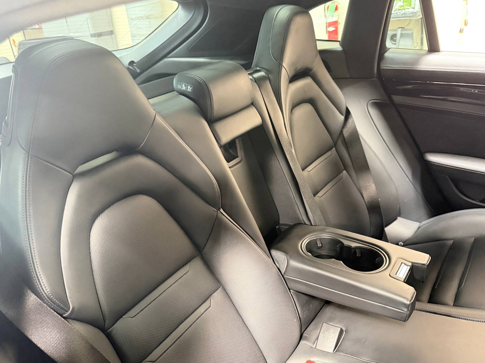 Thumbnail: 2018 Porsche Panamera - 5