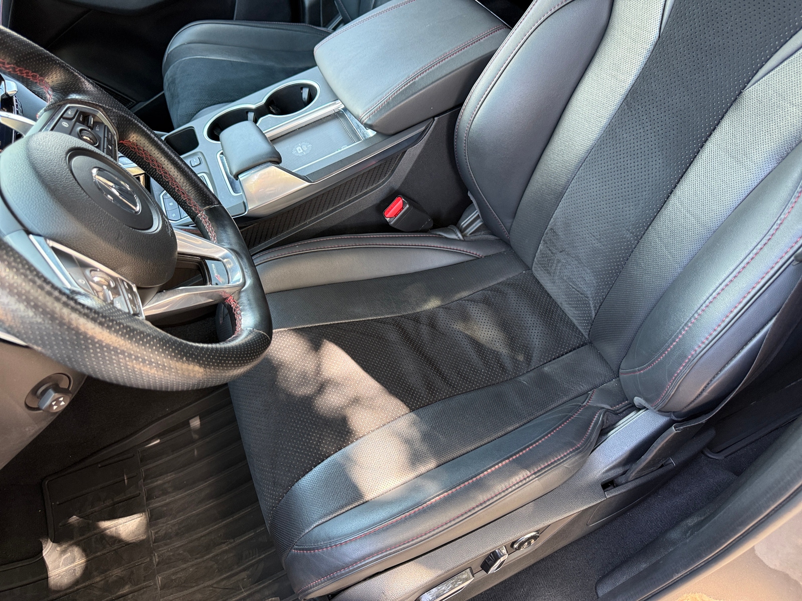 Thumbnail: 2023 Acura MDX - 2