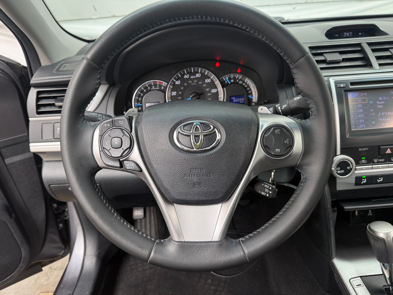 Thumbnail: 2014 Toyota Camry - 5
