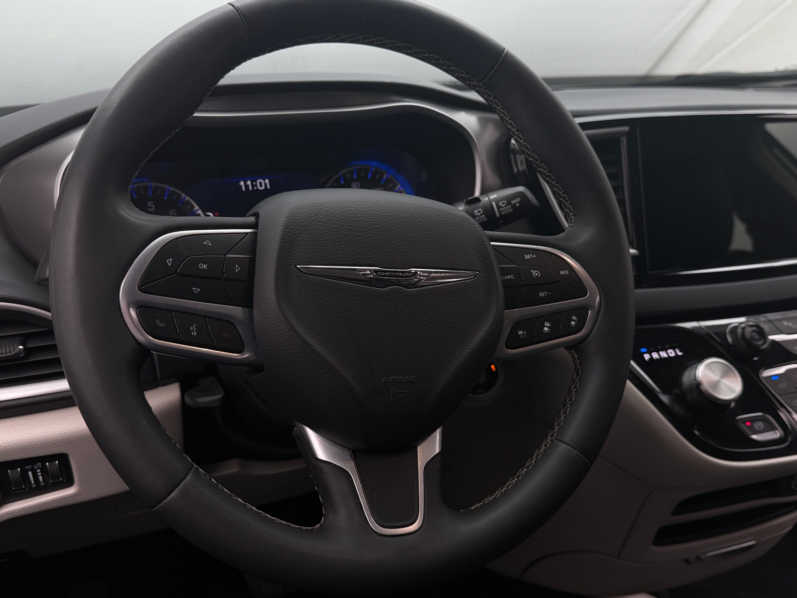 Thumbnail: 2024 Chrysler Pacifica - 4