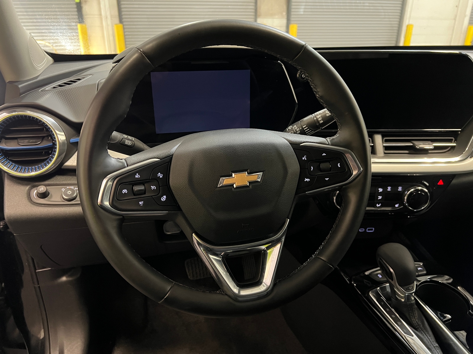 Thumbnail: 2025 Chevrolet Trax - 4