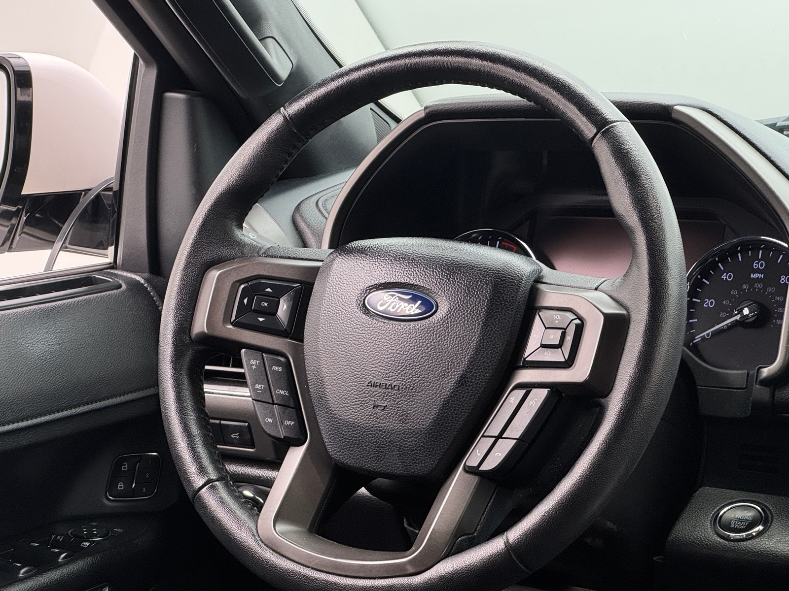 Thumbnail: 2019 Ford Expedition - 4