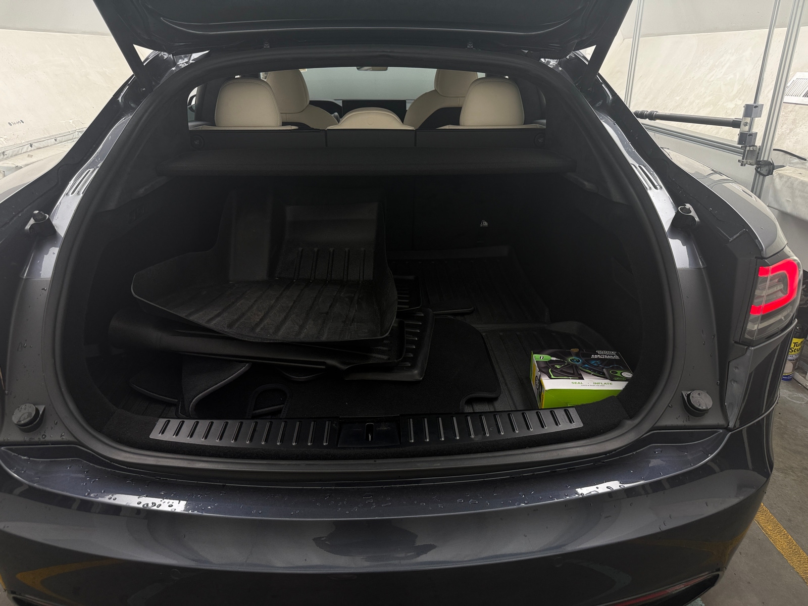 Thumbnail: 2022 Tesla Model S - 6