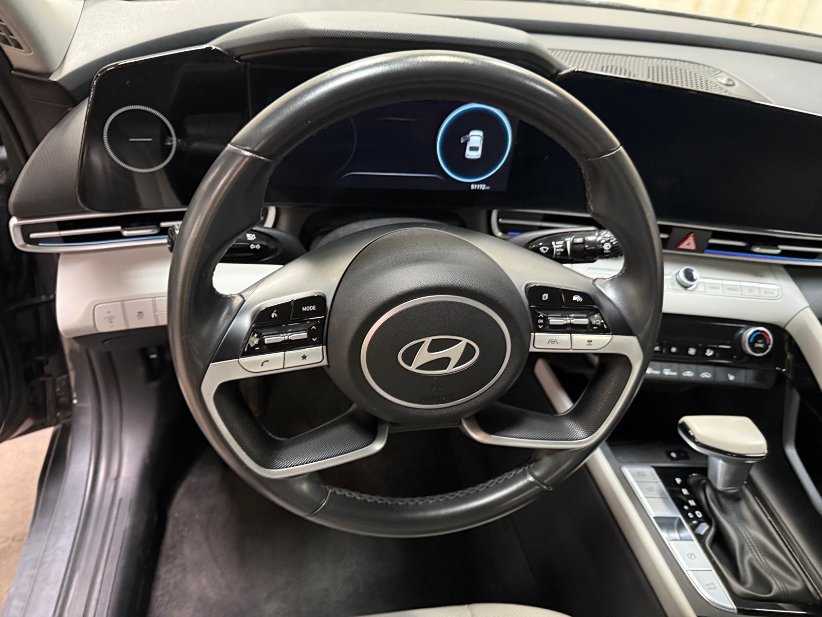 Thumbnail: 2025 Hyundai Elantra - 4