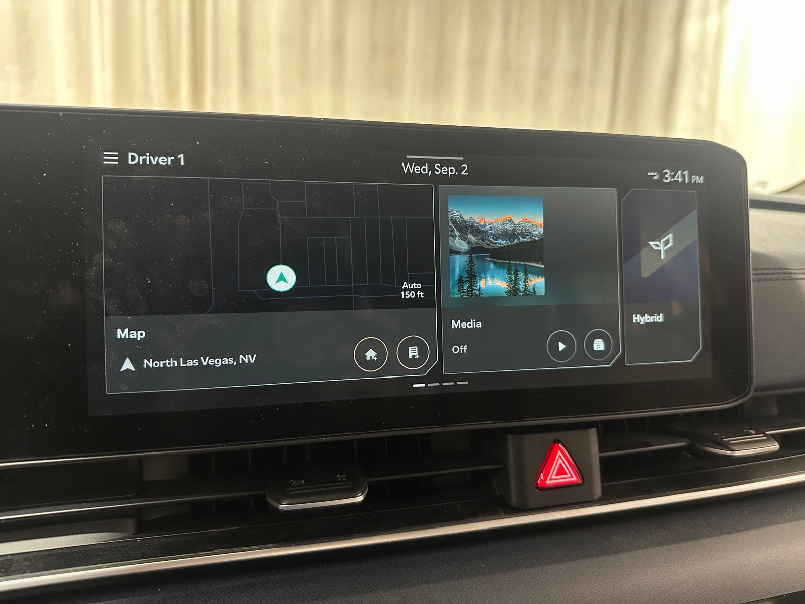 Thumbnail: 2025 Kia Carnival - 3