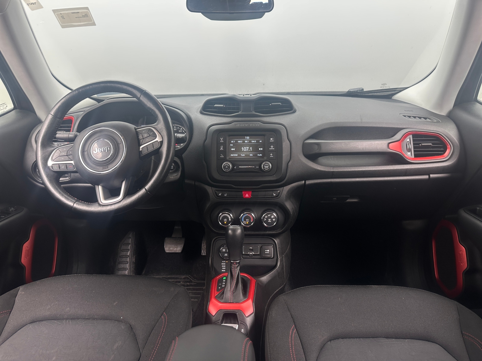 Thumbnail: 2017 Jeep Renegade - 3