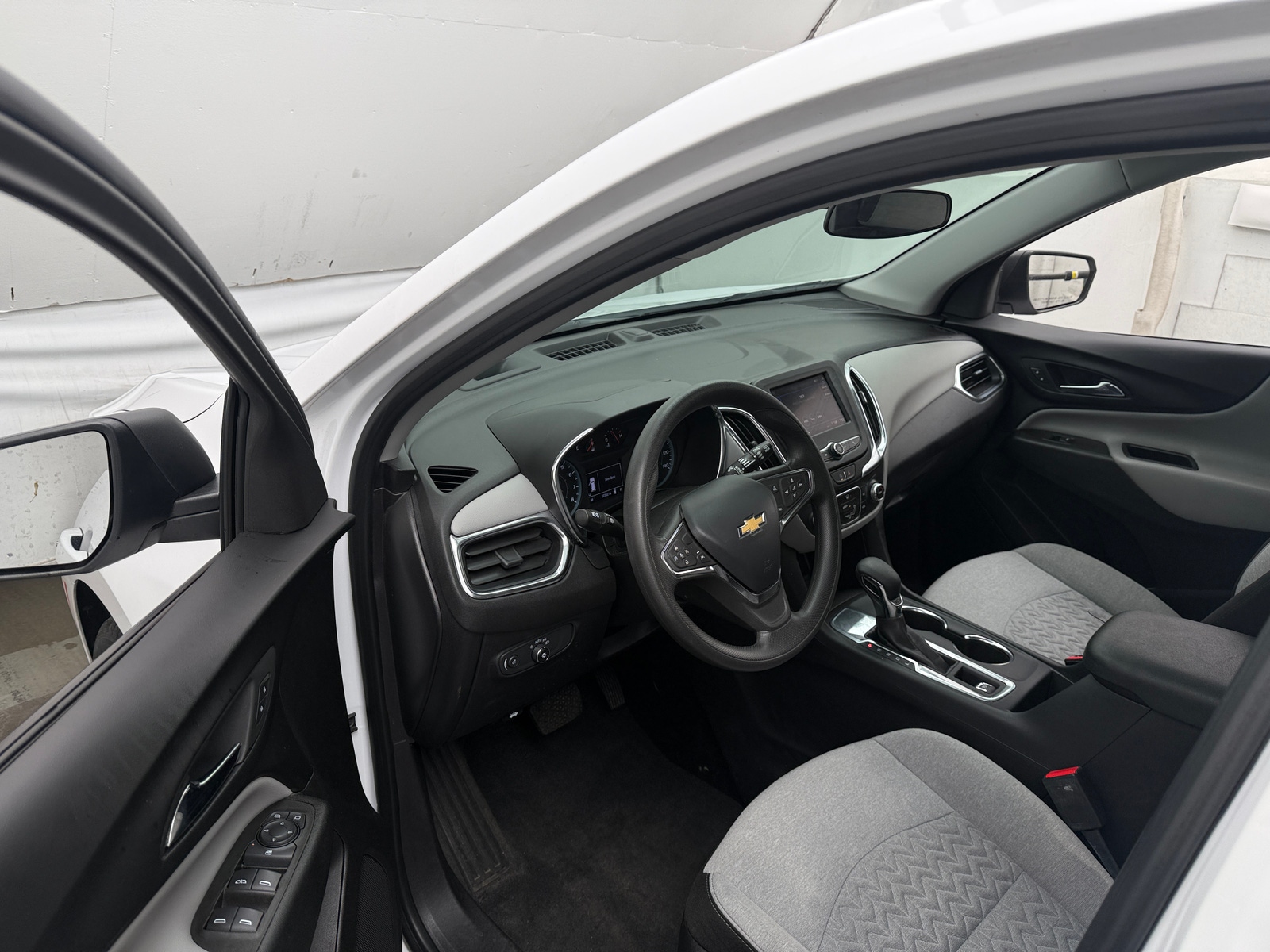 Thumbnail: 2024 Chevrolet Equinox - 3
