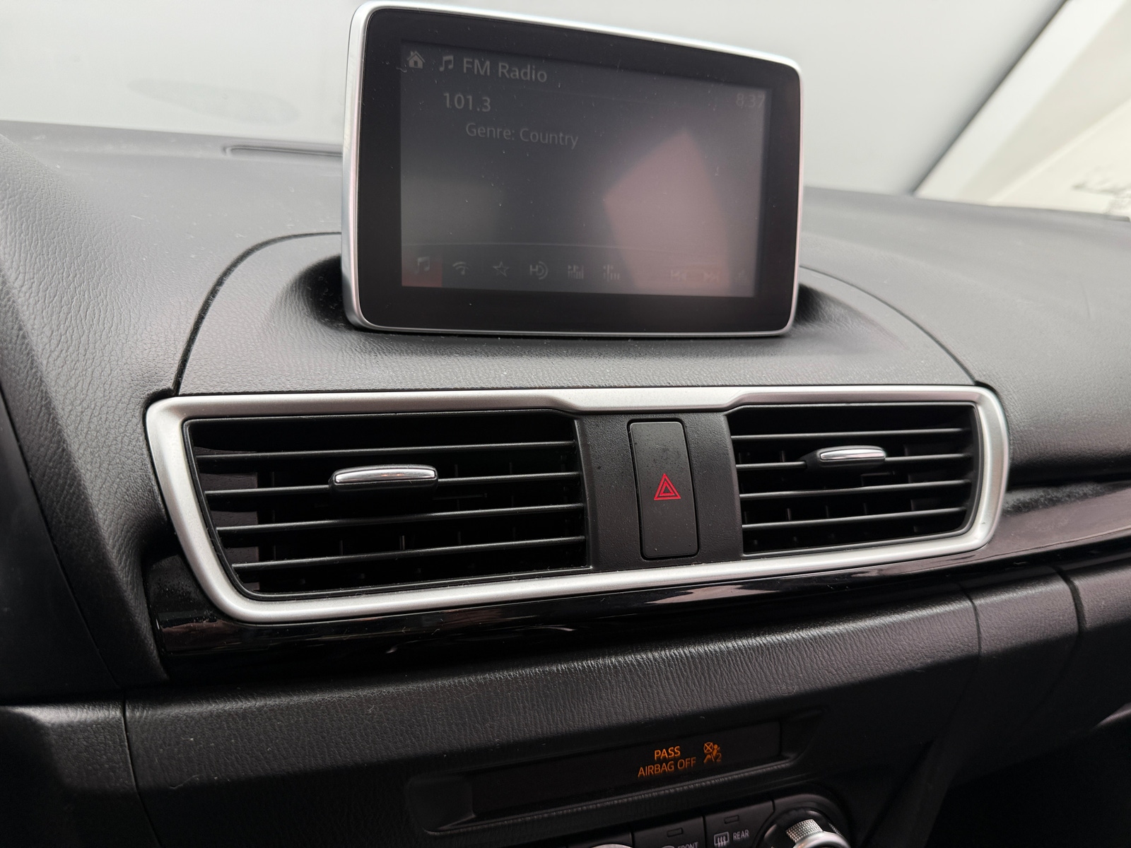 Thumbnail: 2016 Mazda Mazda3 - 4