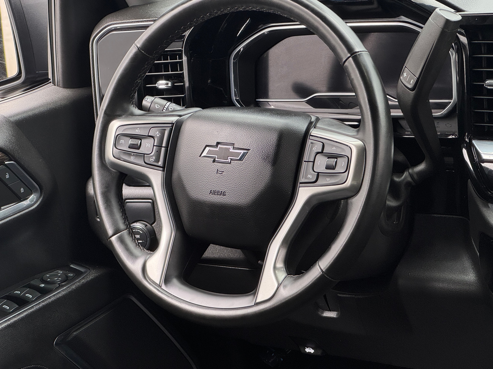 Thumbnail: 2023 Chevrolet Silverado 1500 - 5