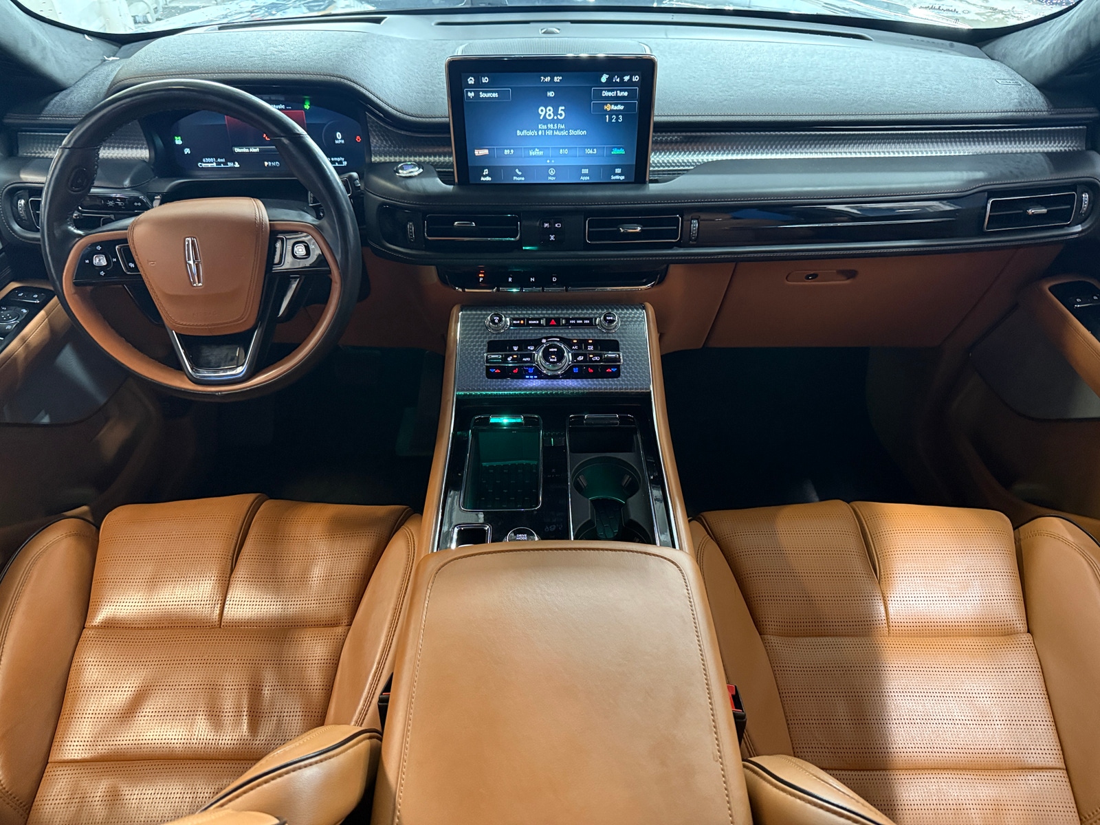 Thumbnail: 2022 Lincoln Aviator - 2
