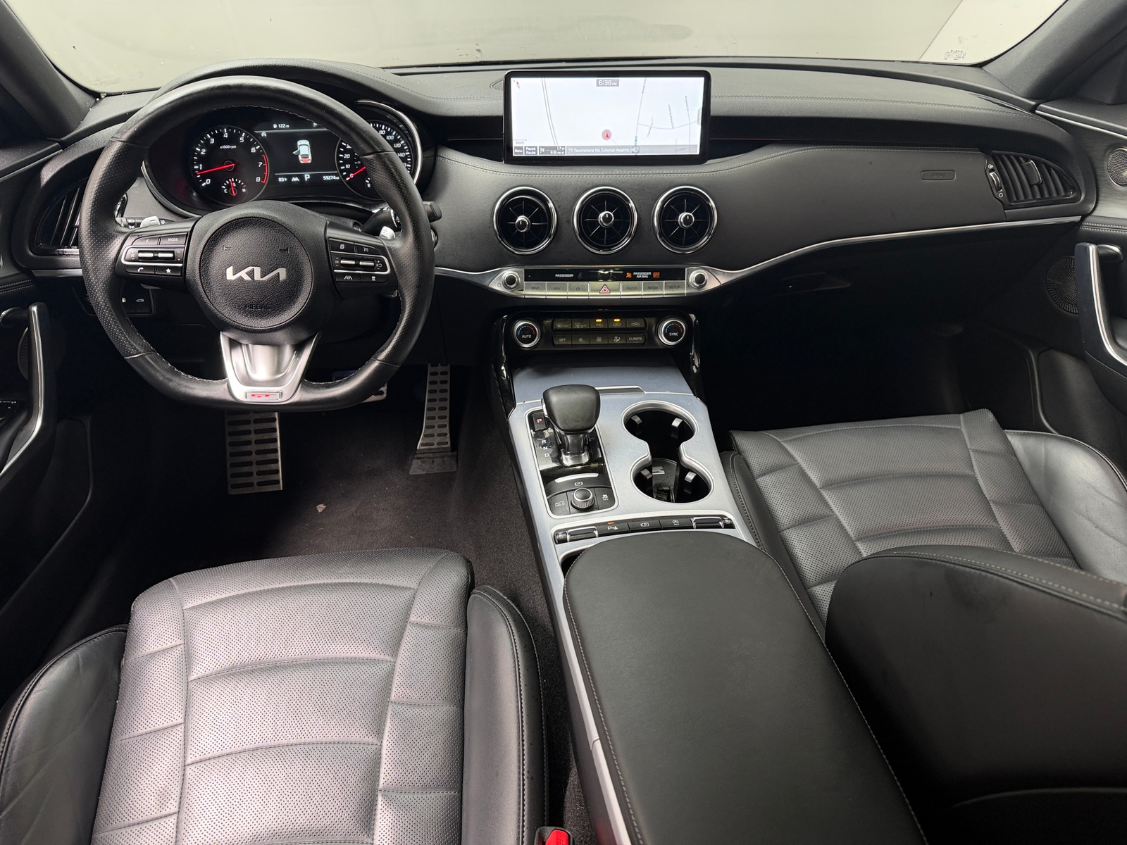 Thumbnail: 2022 Kia Stinger - 2