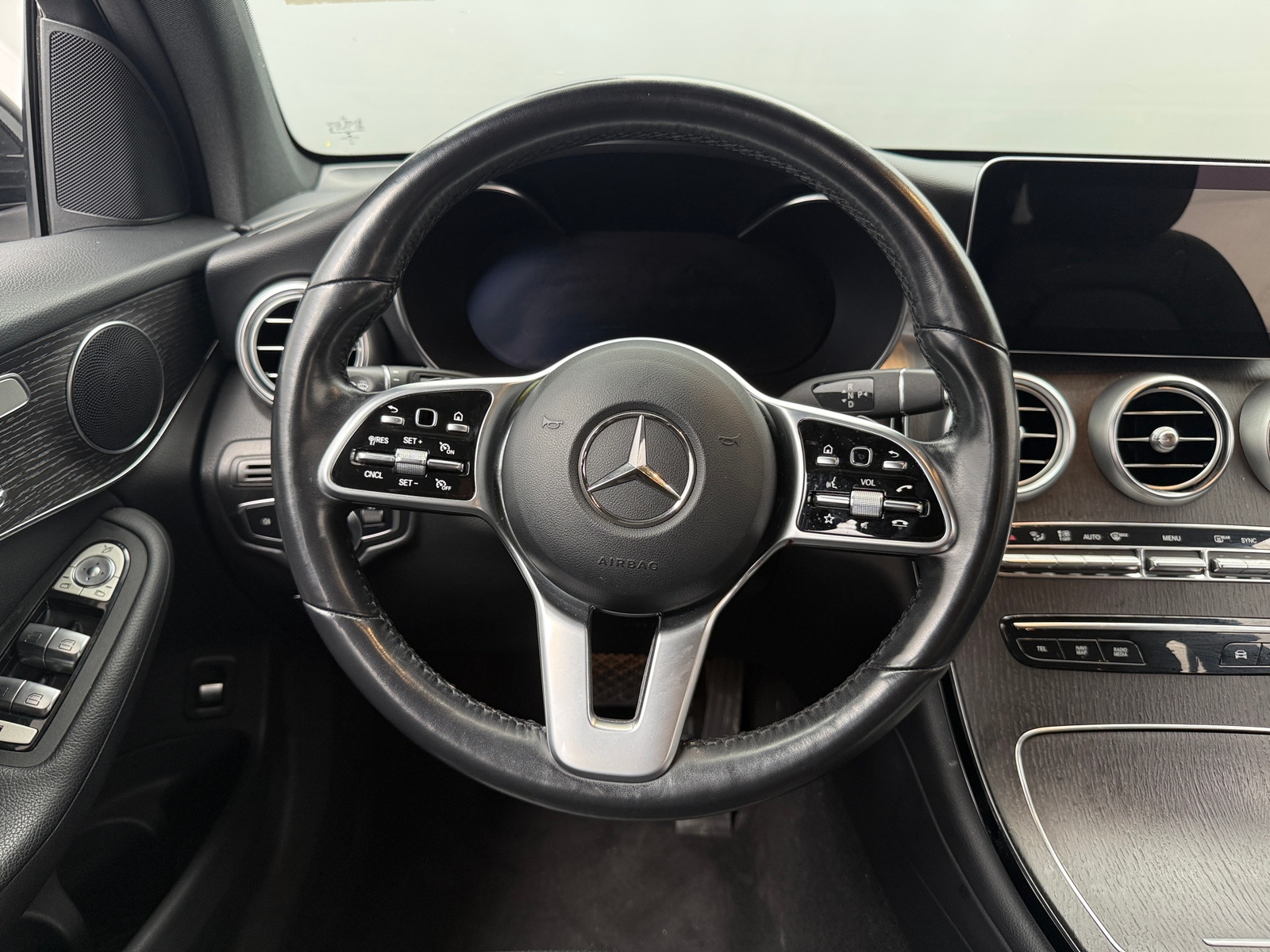 Thumbnail: 2022 Mercedes-Benz GLC - 4