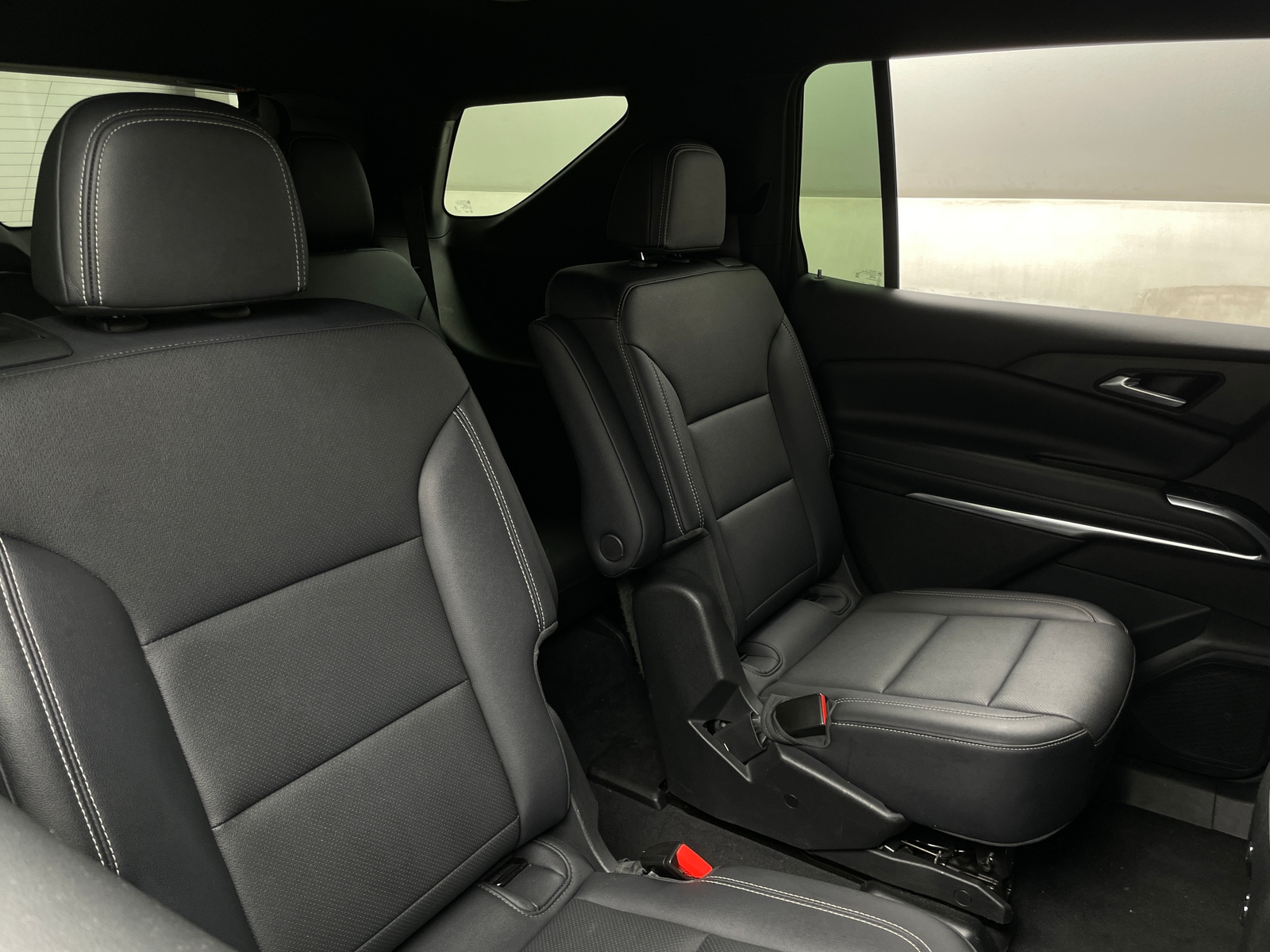 Thumbnail: 2025 Chevrolet Traverse - 5