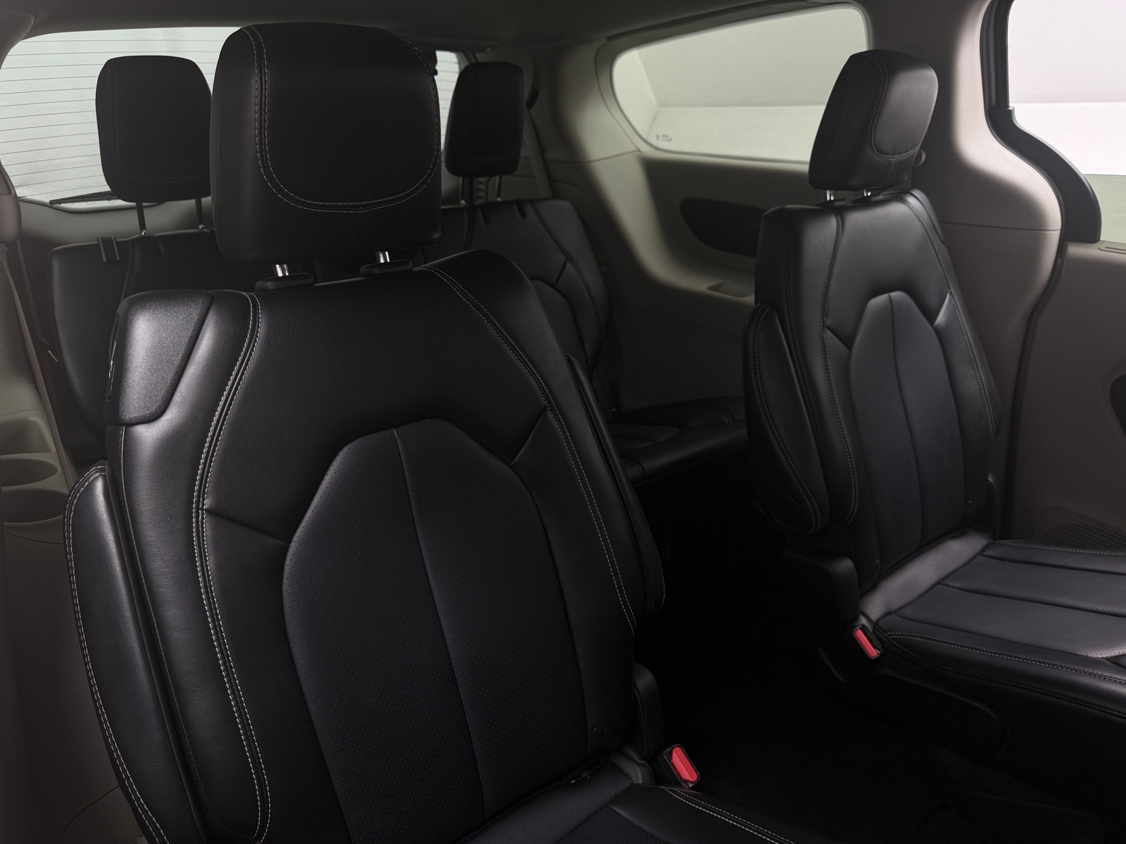 Thumbnail: 2024 Chrysler Pacifica - 5