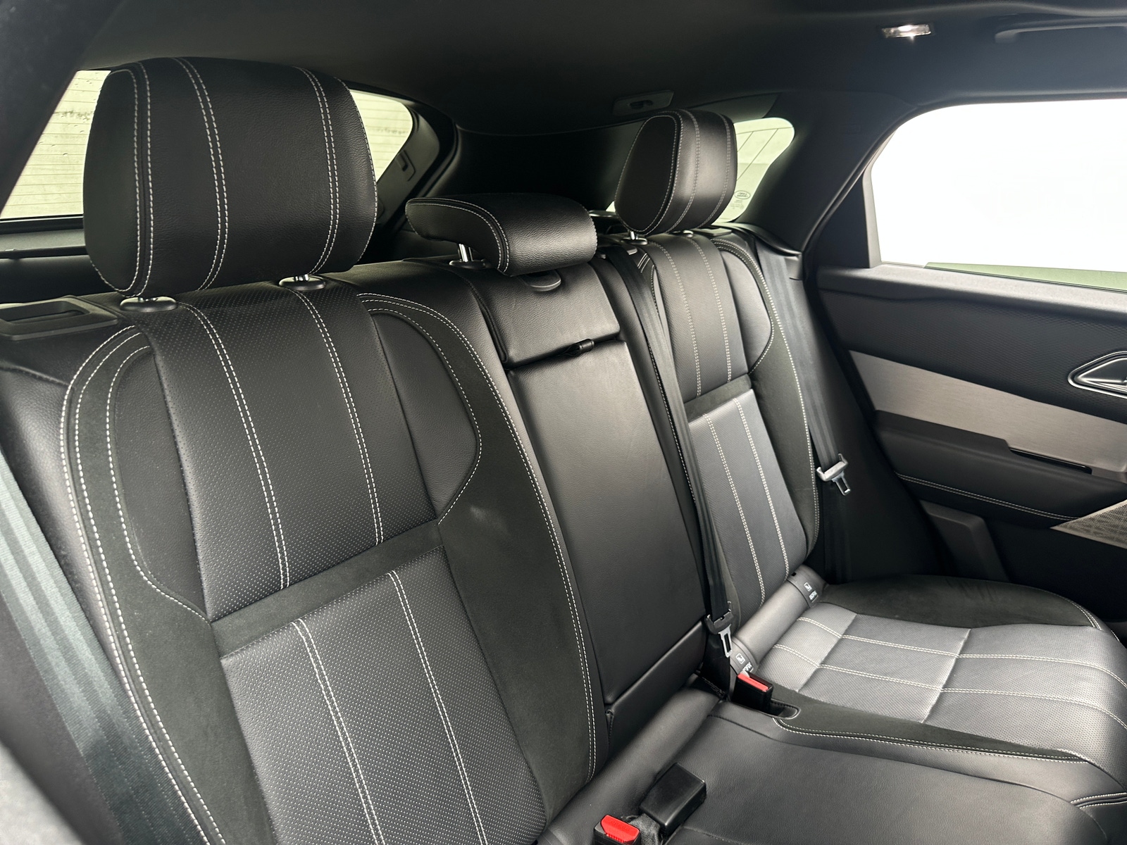 Thumbnail: 2020 Land Rover Range Rover Velar - 5