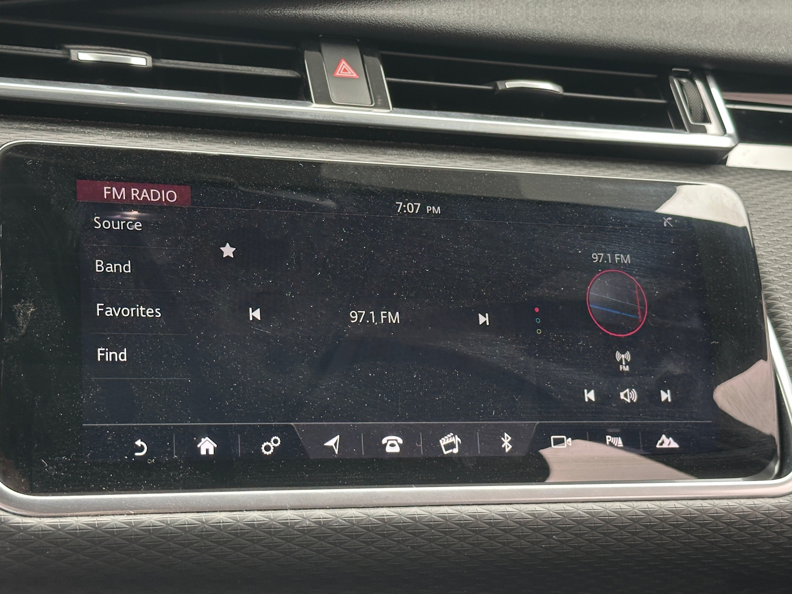 Thumbnail: 2020 Land Rover Range Rover Velar - 3