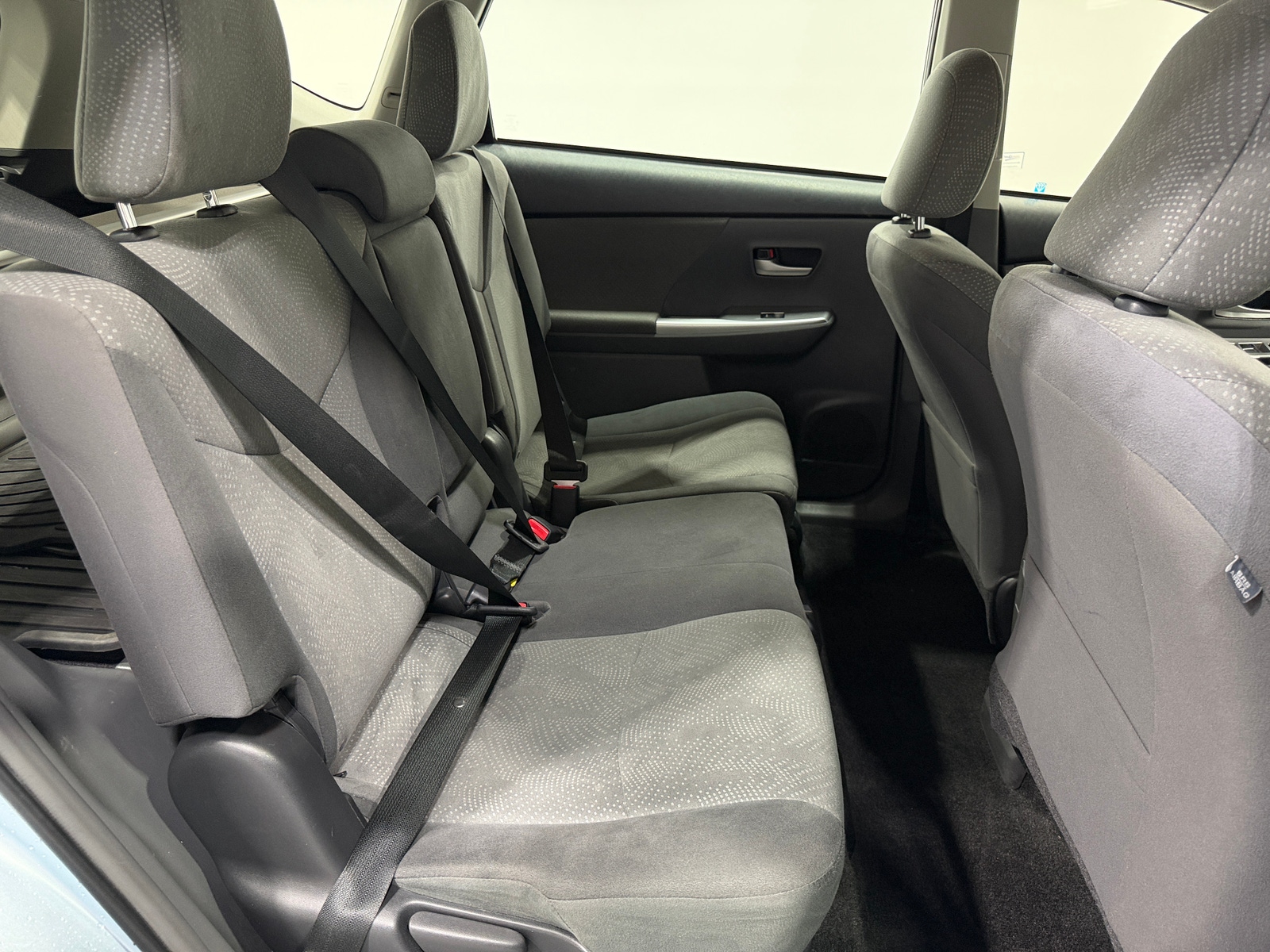Thumbnail: 2013 Toyota Prius v - 6