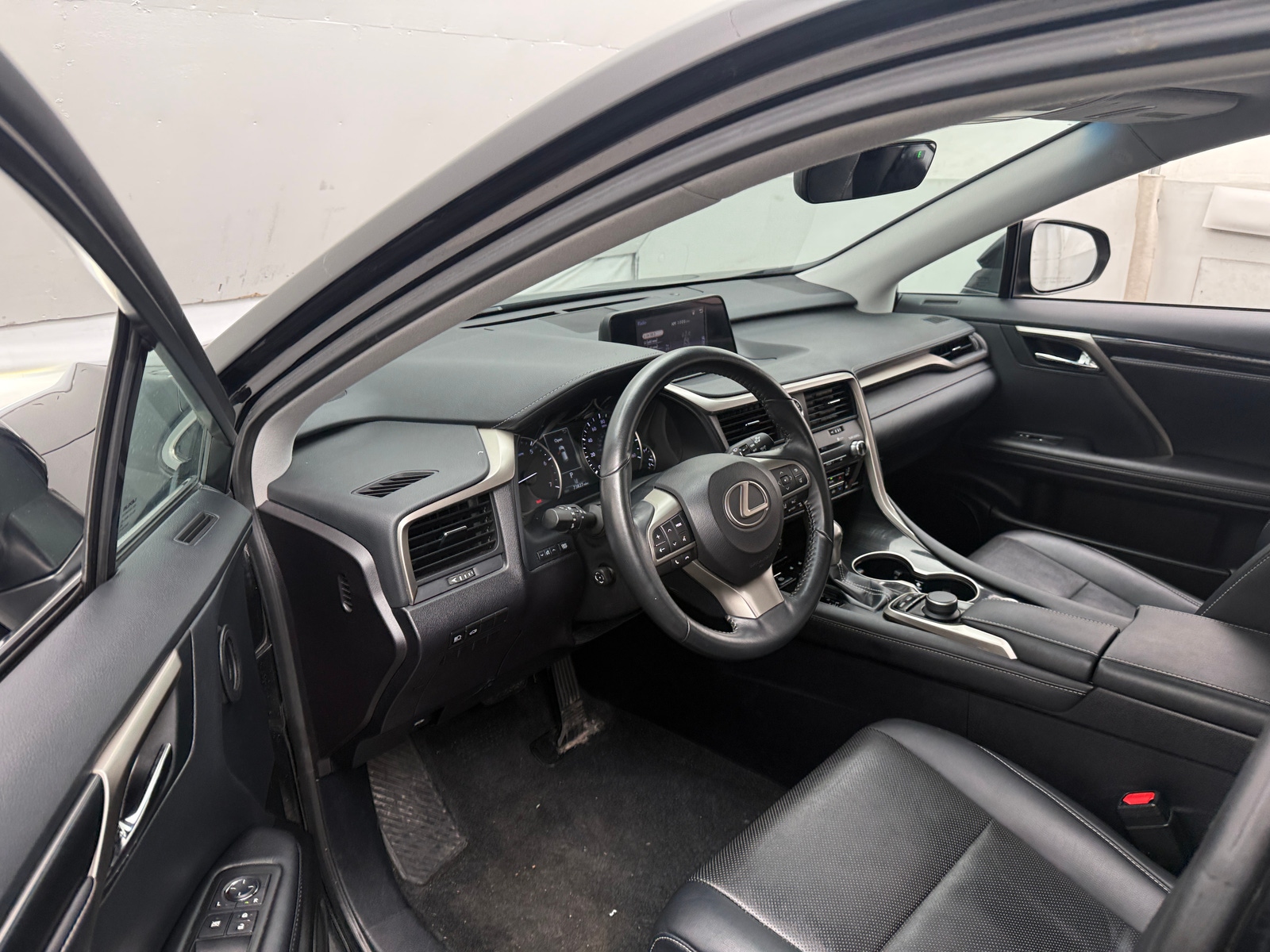Thumbnail: 2018 Lexus RX - 2