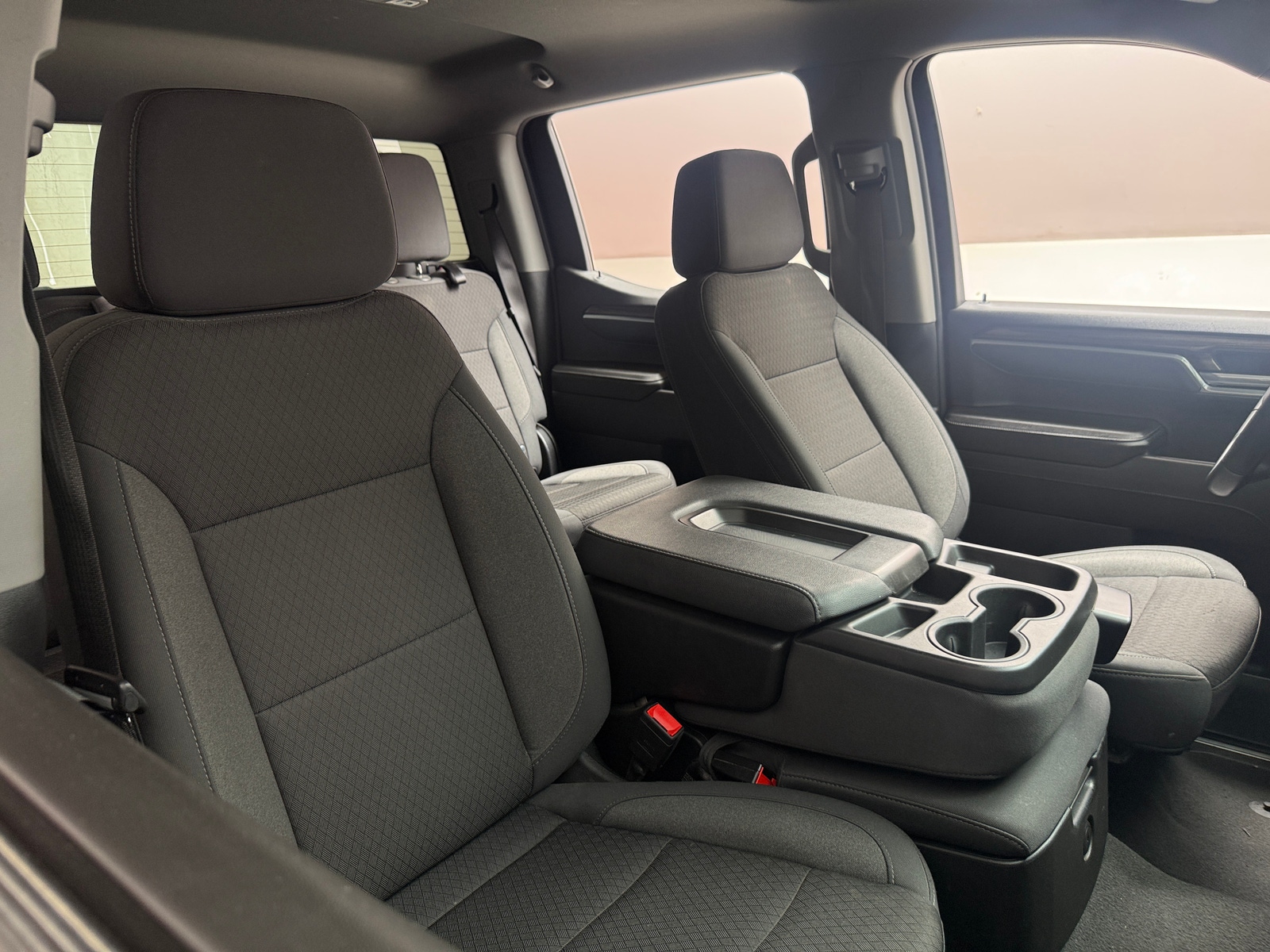 Thumbnail: 2025 Chevrolet Silverado 1500 - 2