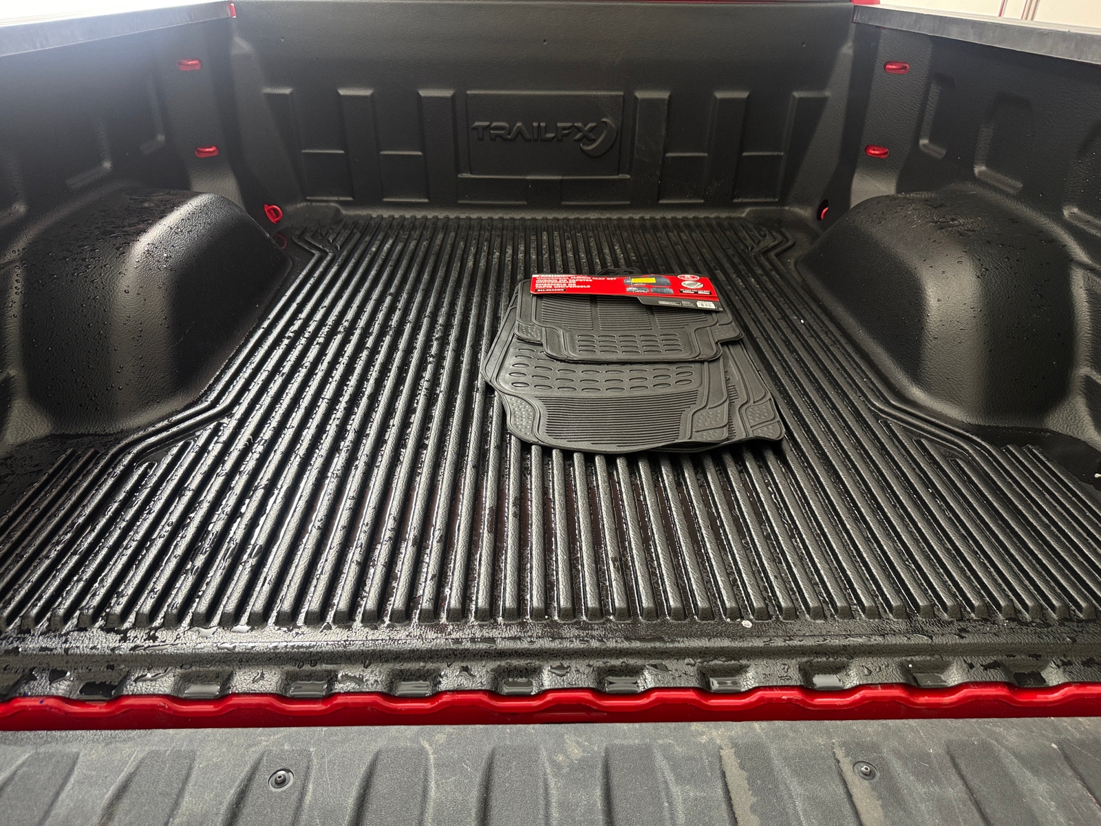 Thumbnail: 2025 Chevrolet Silverado 1500 - 7